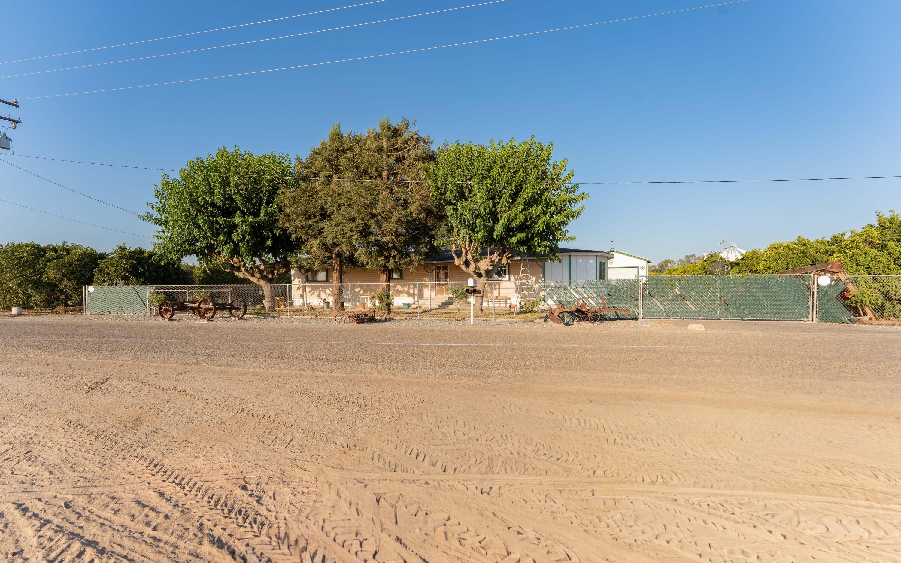 18884 Rd 212, Strathmore, CA 93267