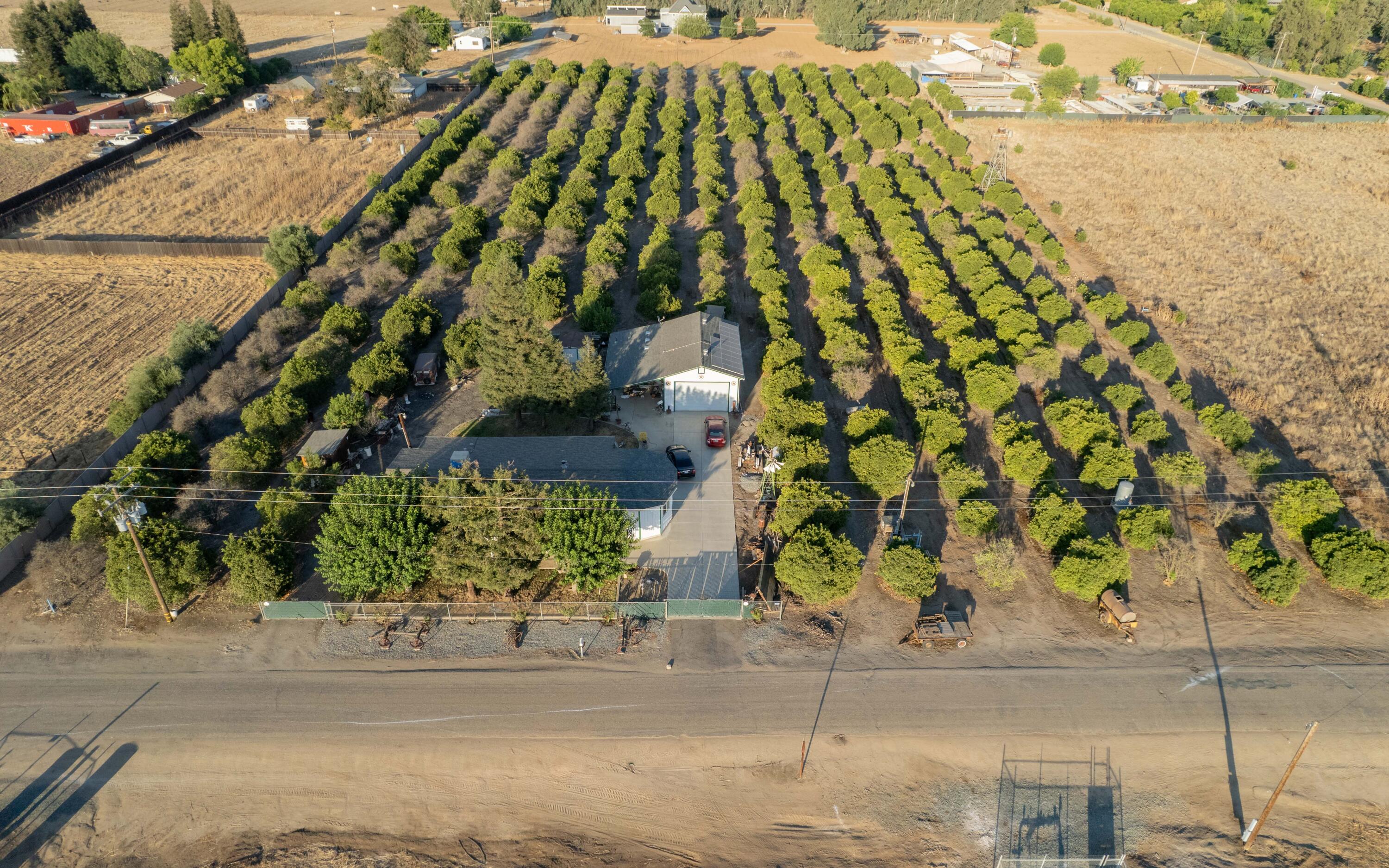 18884 Rd 212, Strathmore, CA 93267