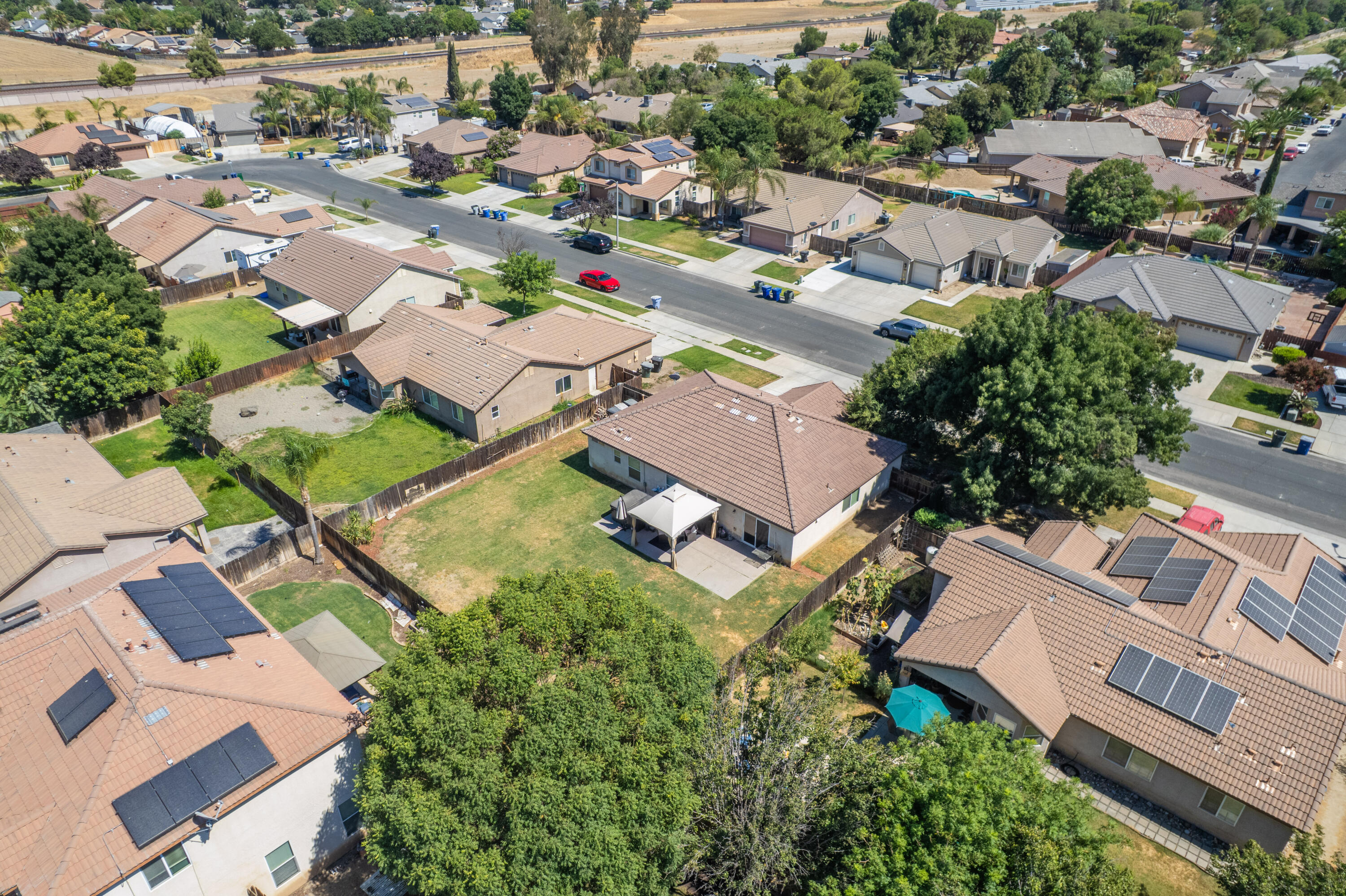 1386 W Chianti Way, Hanford, CA 93230