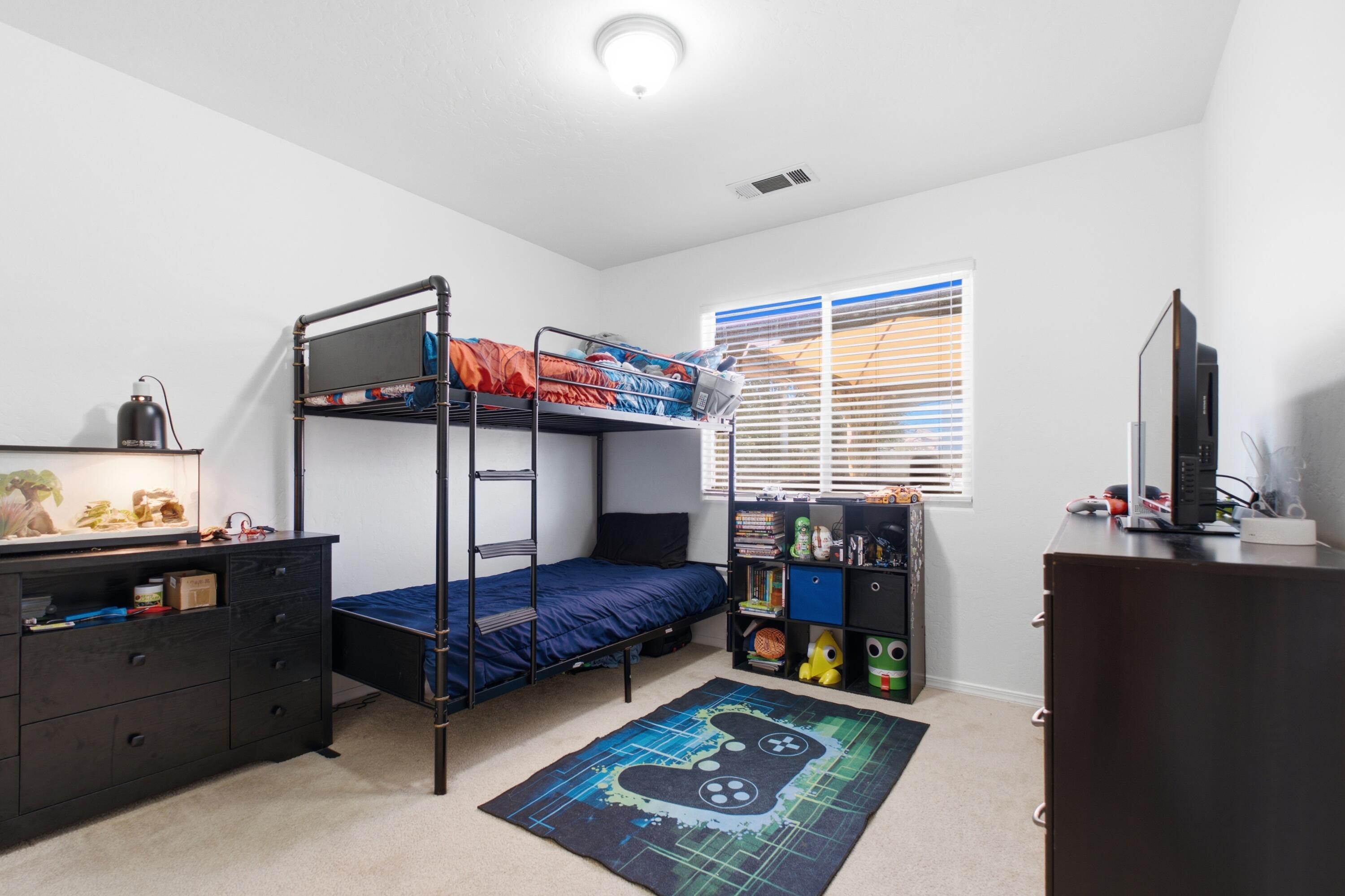1386 W Chianti Way, Hanford, CA 93230