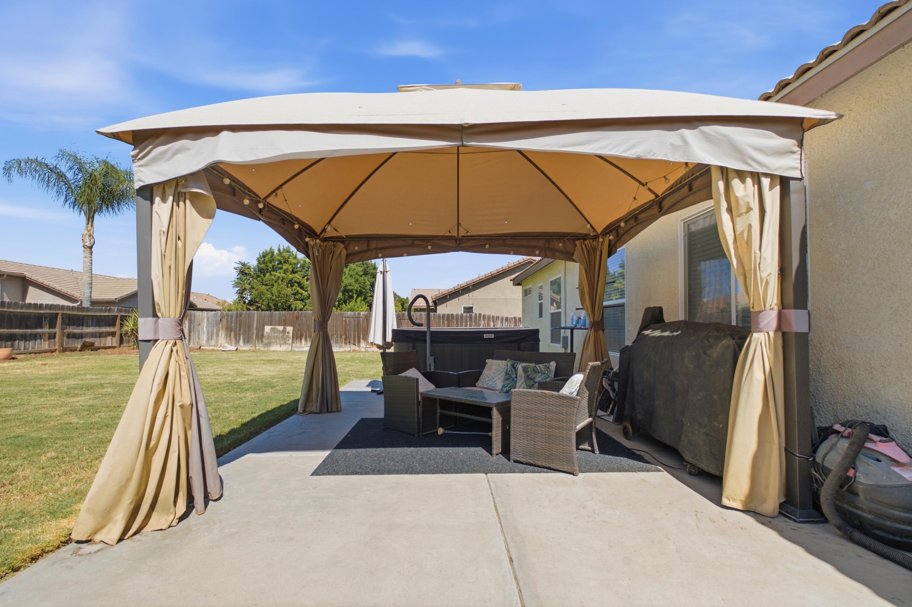 1386 W Chianti Way, Hanford, CA 93230