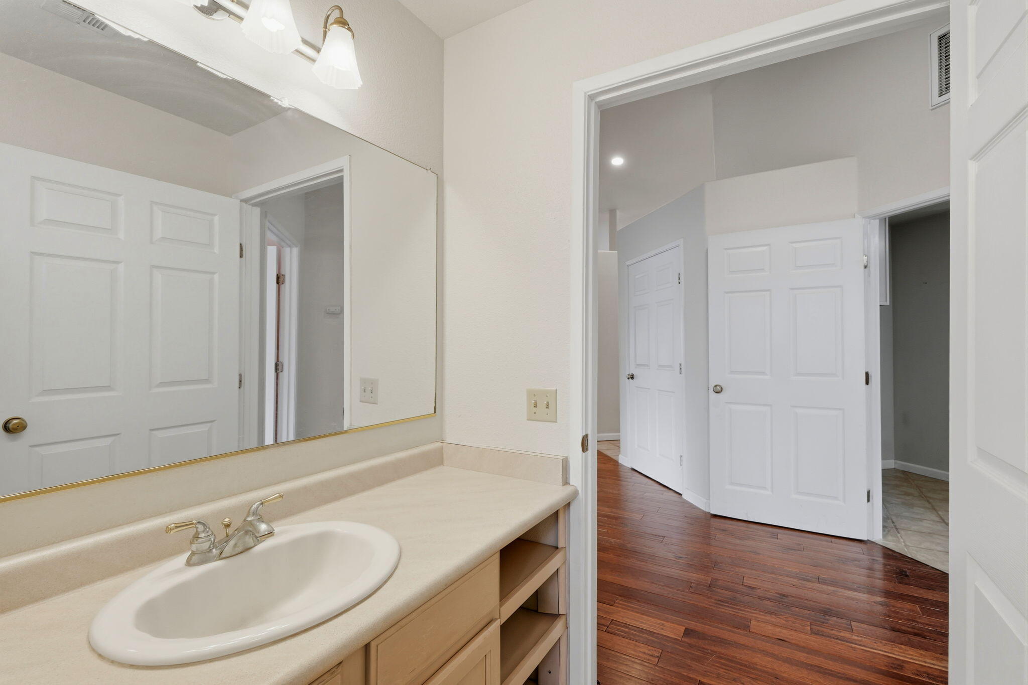 33485 Globe Dr, Springville, CA 93265