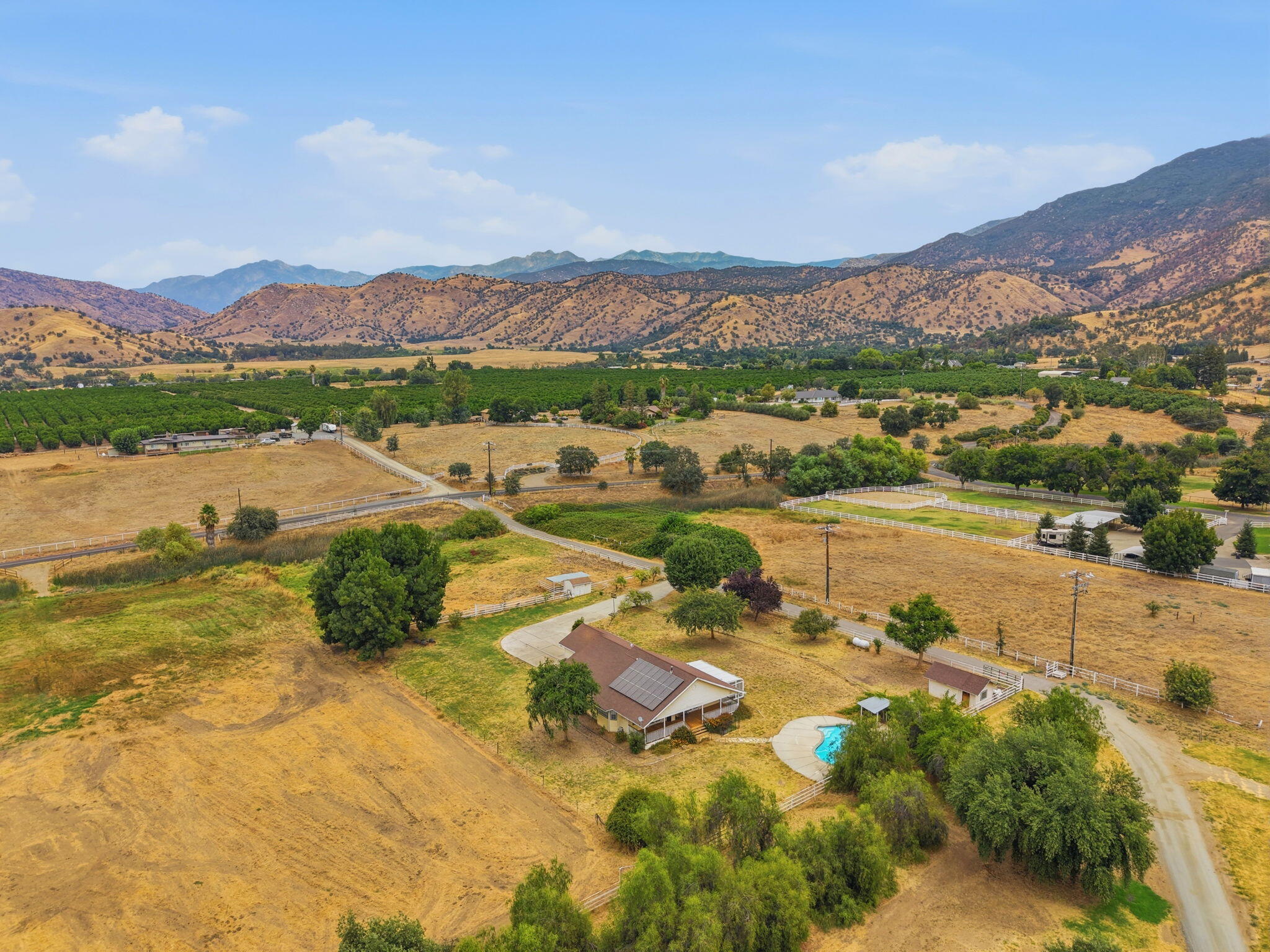 33485 Globe Dr, Springville, CA 93265