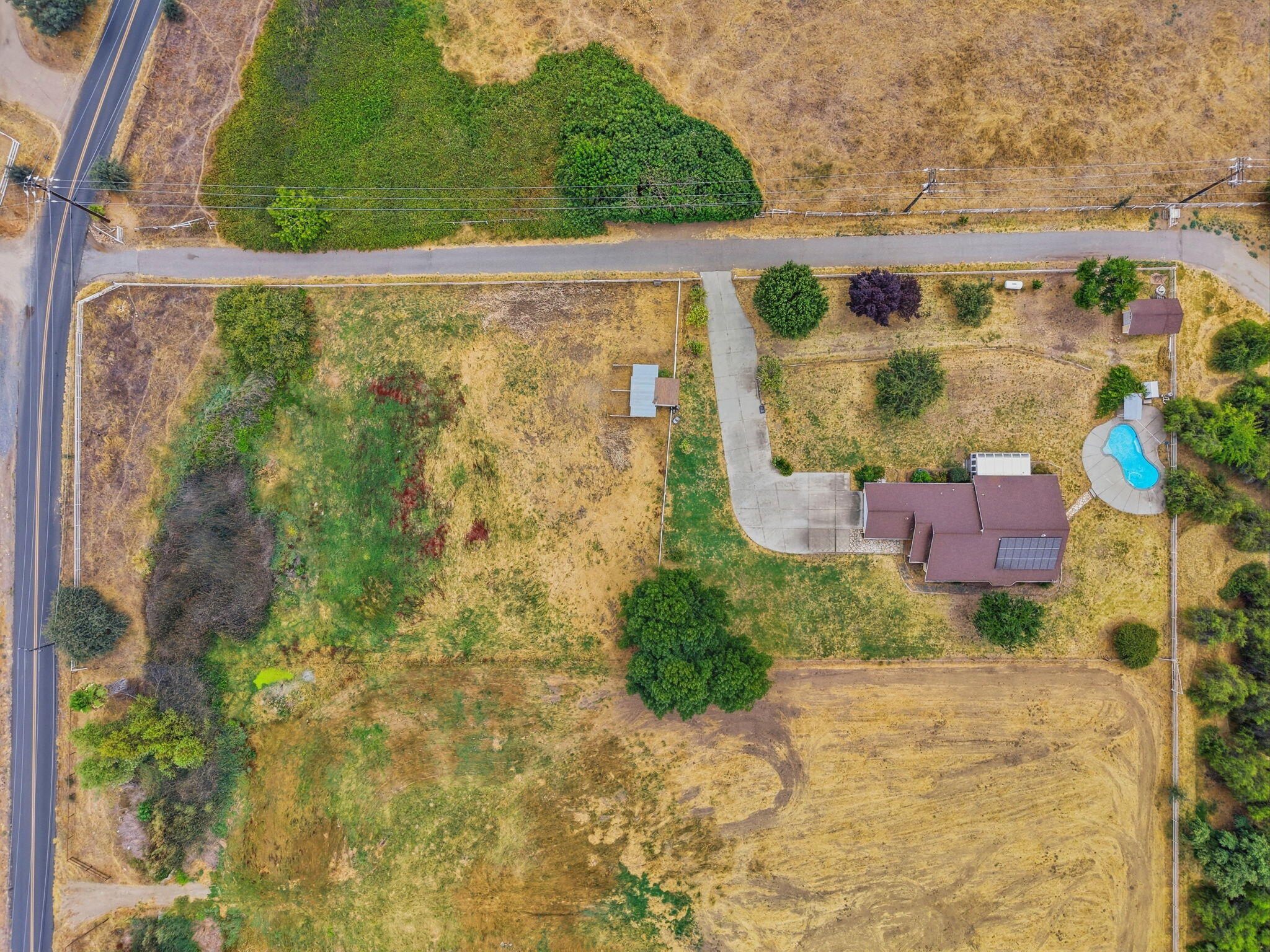 33485 Globe Dr, Springville, CA 93265