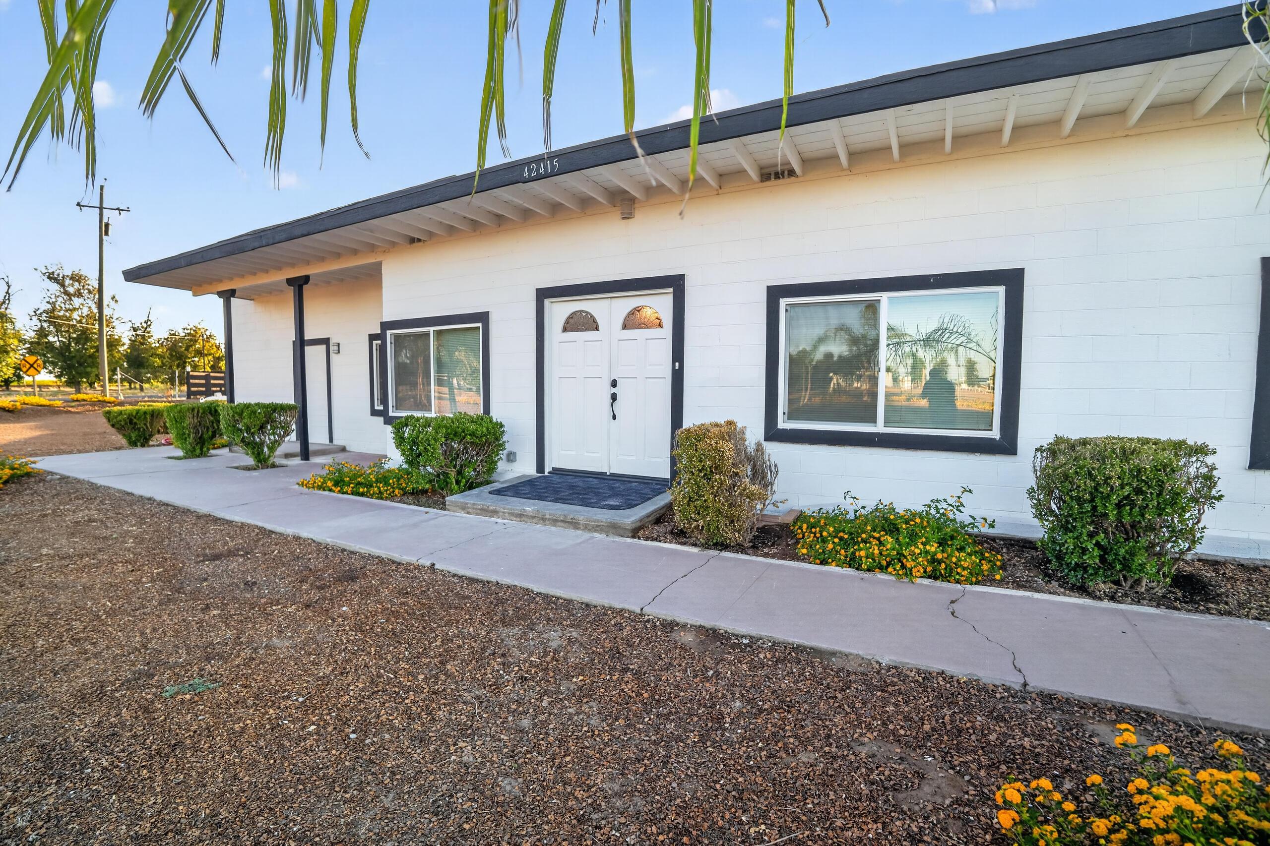 42415 Road 72, Dinuba, CA 93618