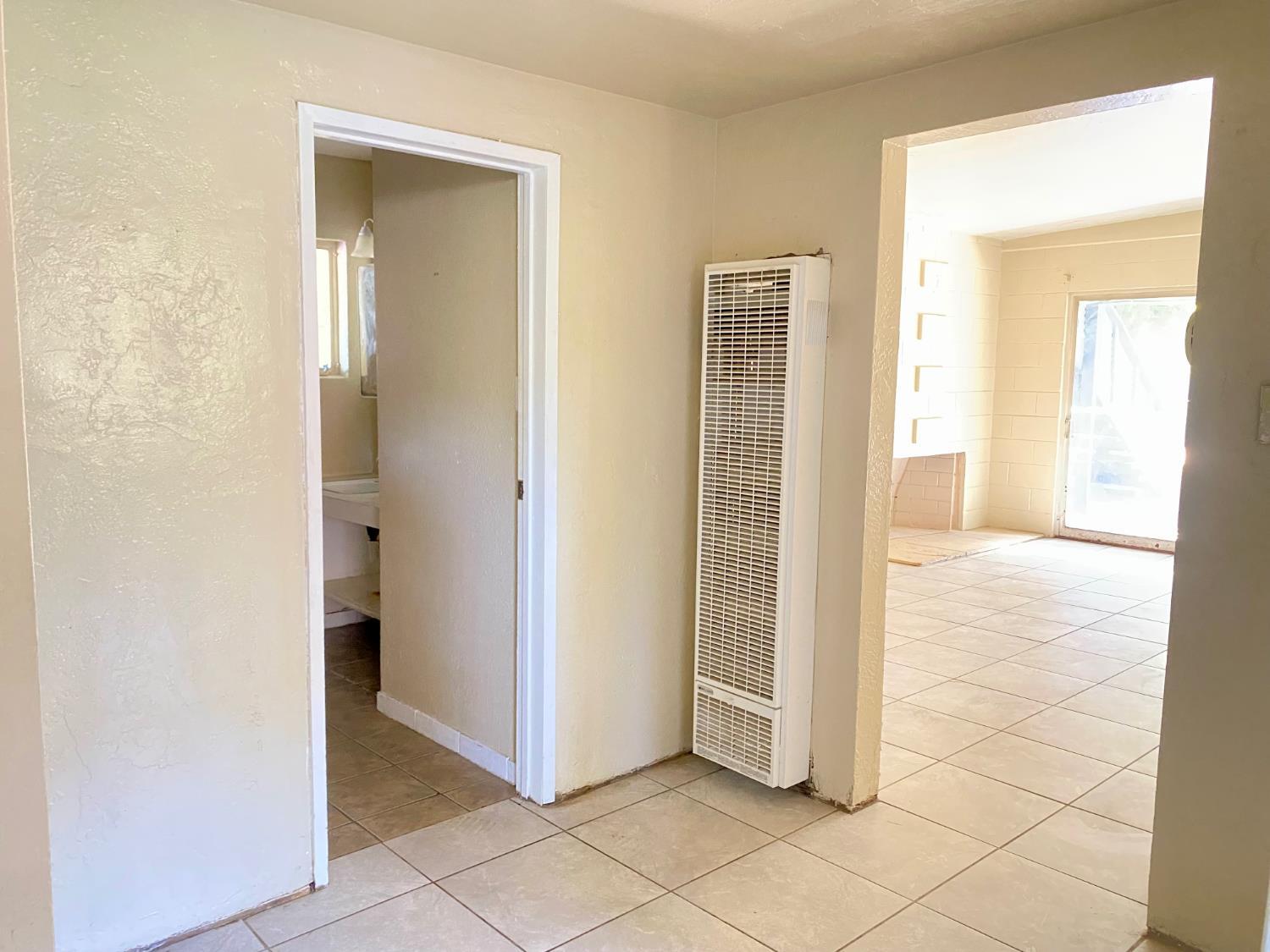 1264 N Pecan Ave, Reedley, CA 93654
