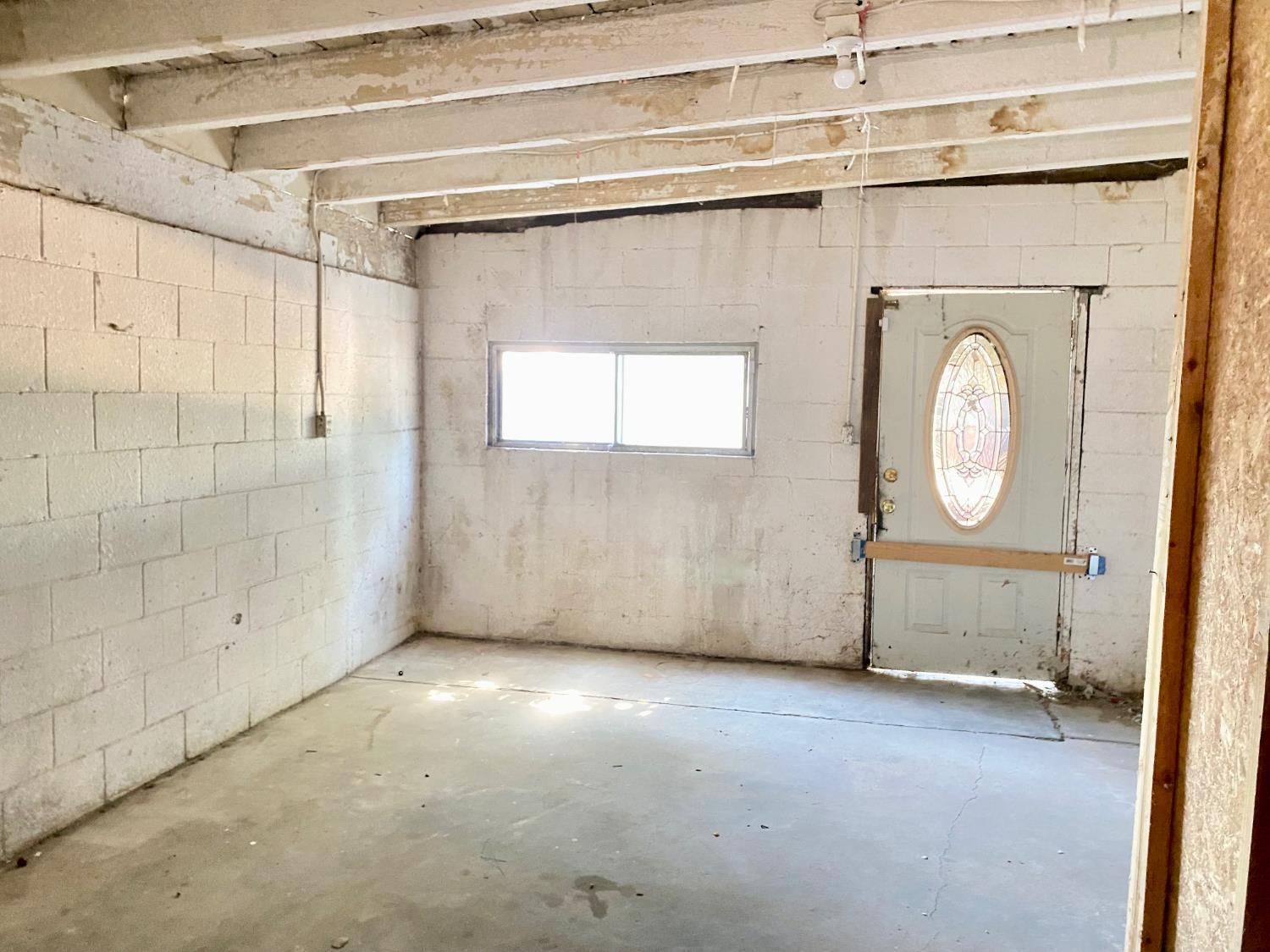 1264 N Pecan Ave, Reedley, CA 93654