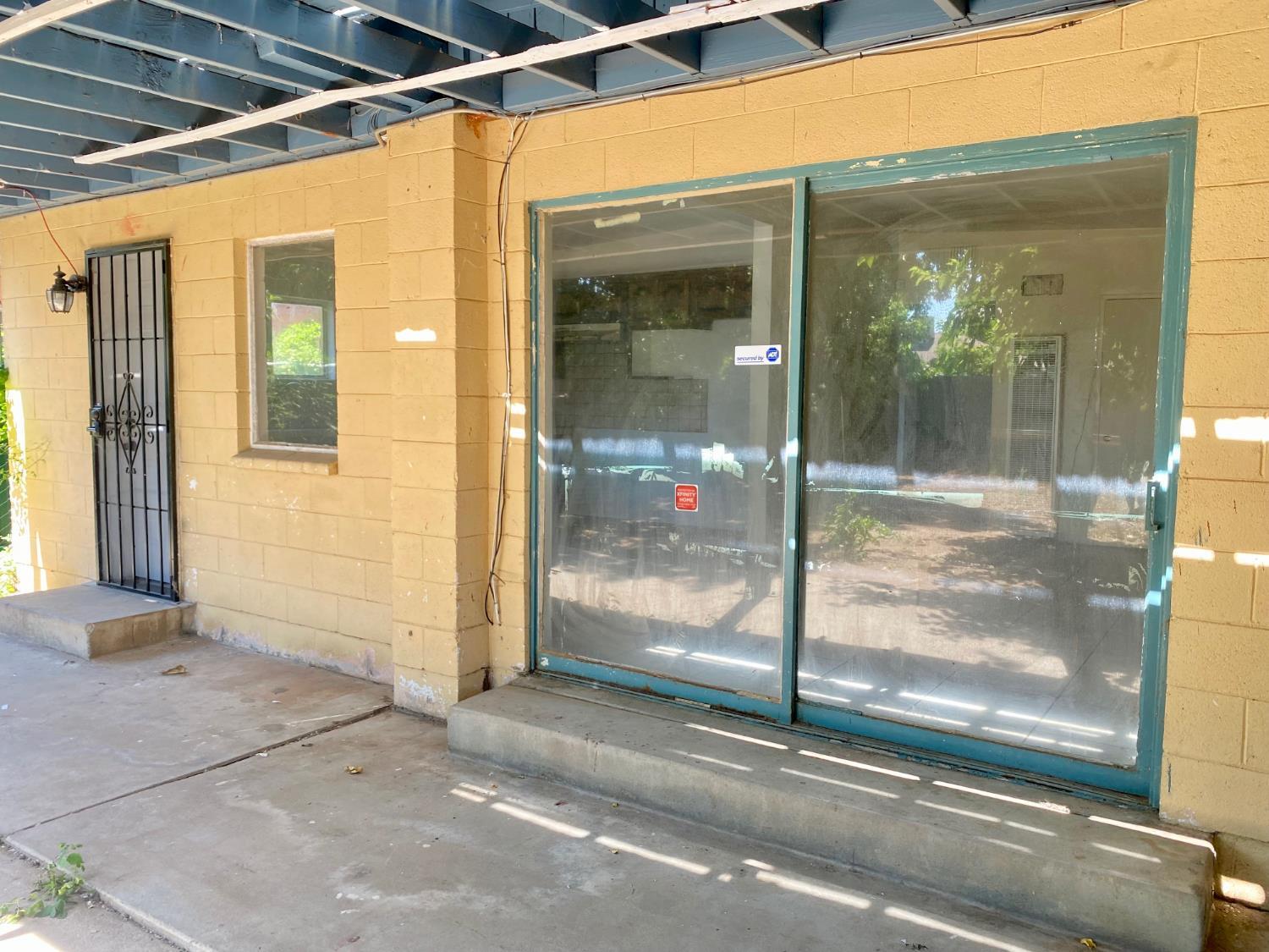 1264 N Pecan Ave, Reedley, CA 93654