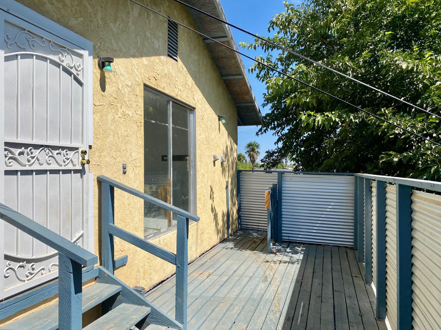 1264 N Pecan Ave, Reedley, CA 93654