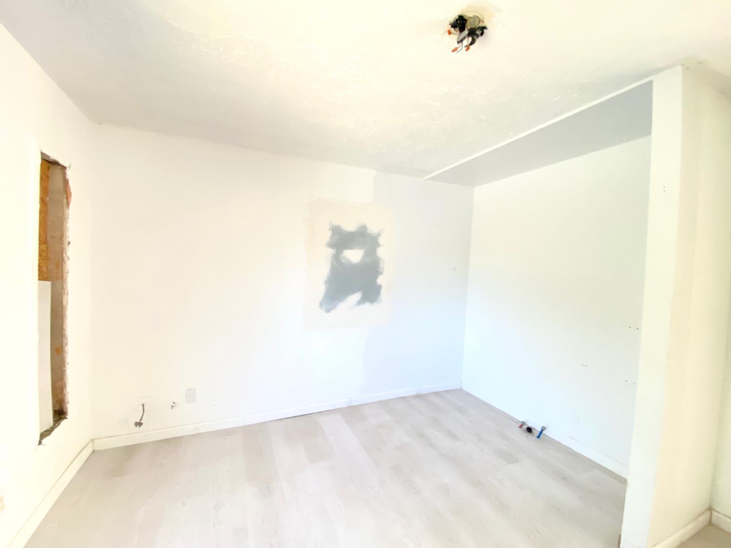 1264 N Pecan Ave, Reedley, CA 93654