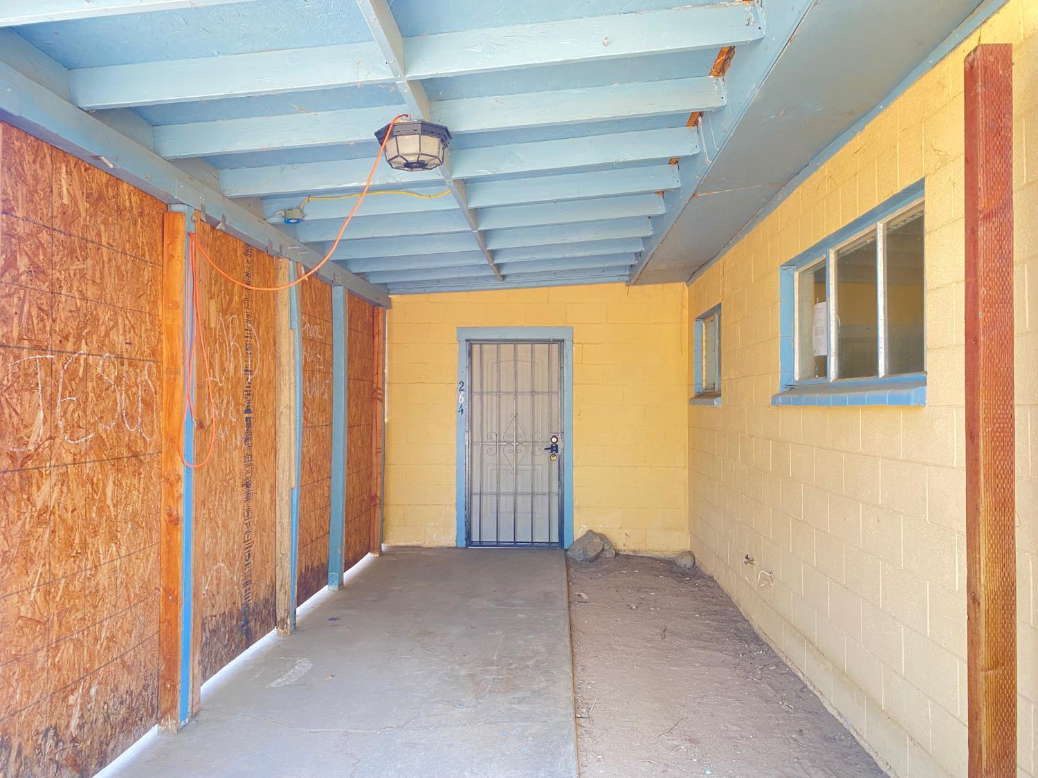 1264 N Pecan Ave, Reedley, CA 93654