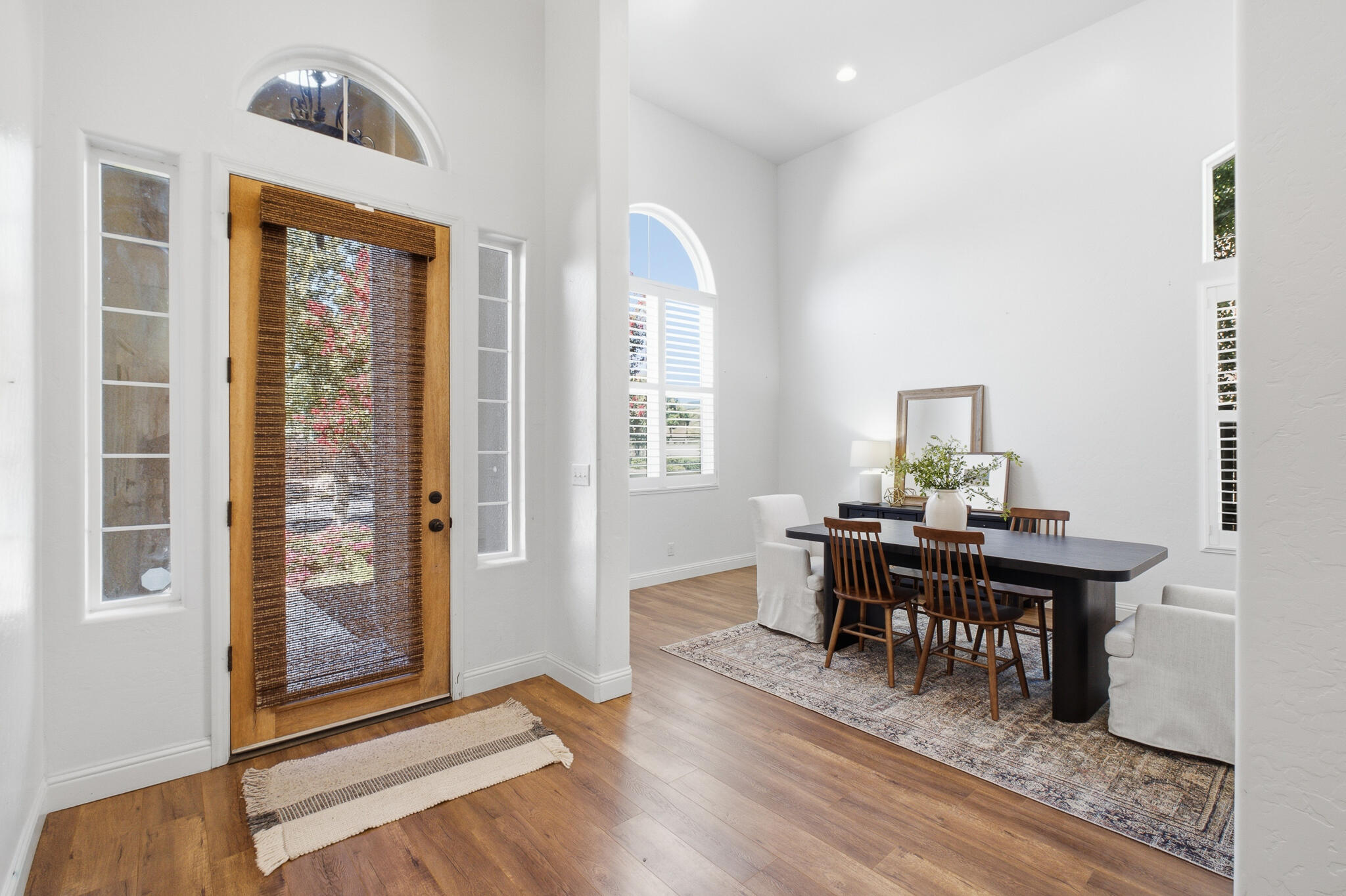 2931 W Cecil Ave, Visalia, CA 93291