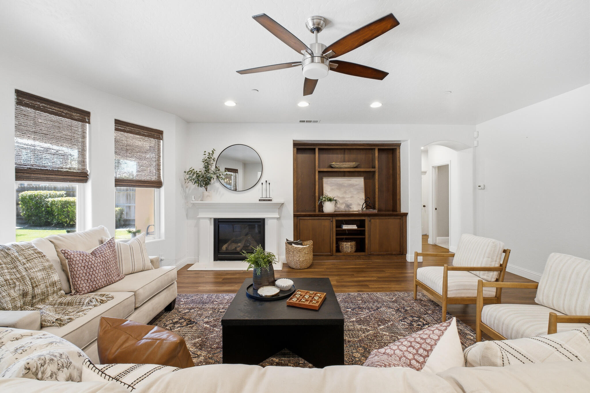 2931 W Cecil Ave, Visalia, CA 93291