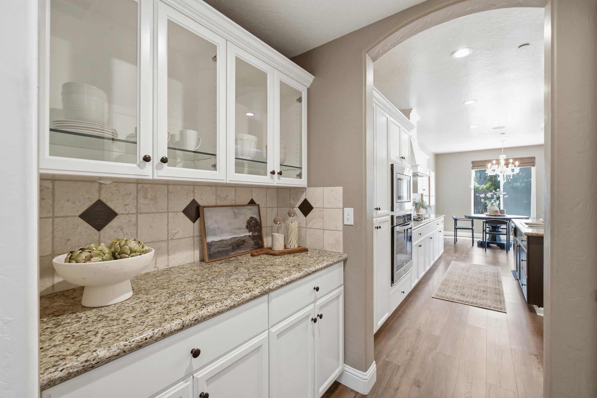 2931 W Cecil Ave, Visalia, CA 93291