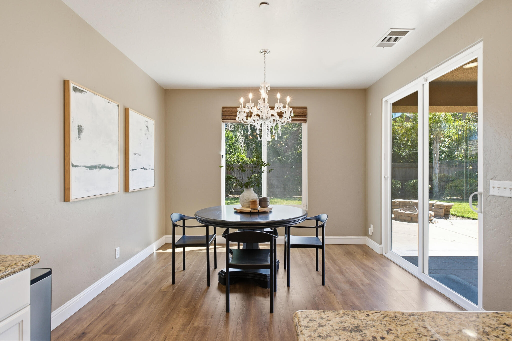 2931 W Cecil Ave, Visalia, CA 93291