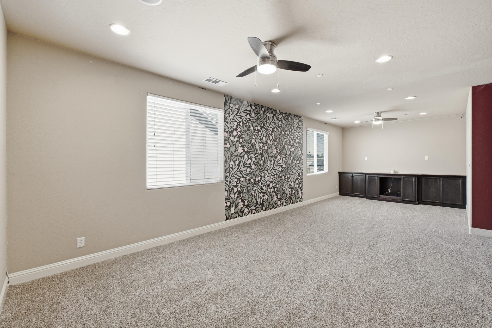 2931 W Cecil Ave, Visalia, CA 93291