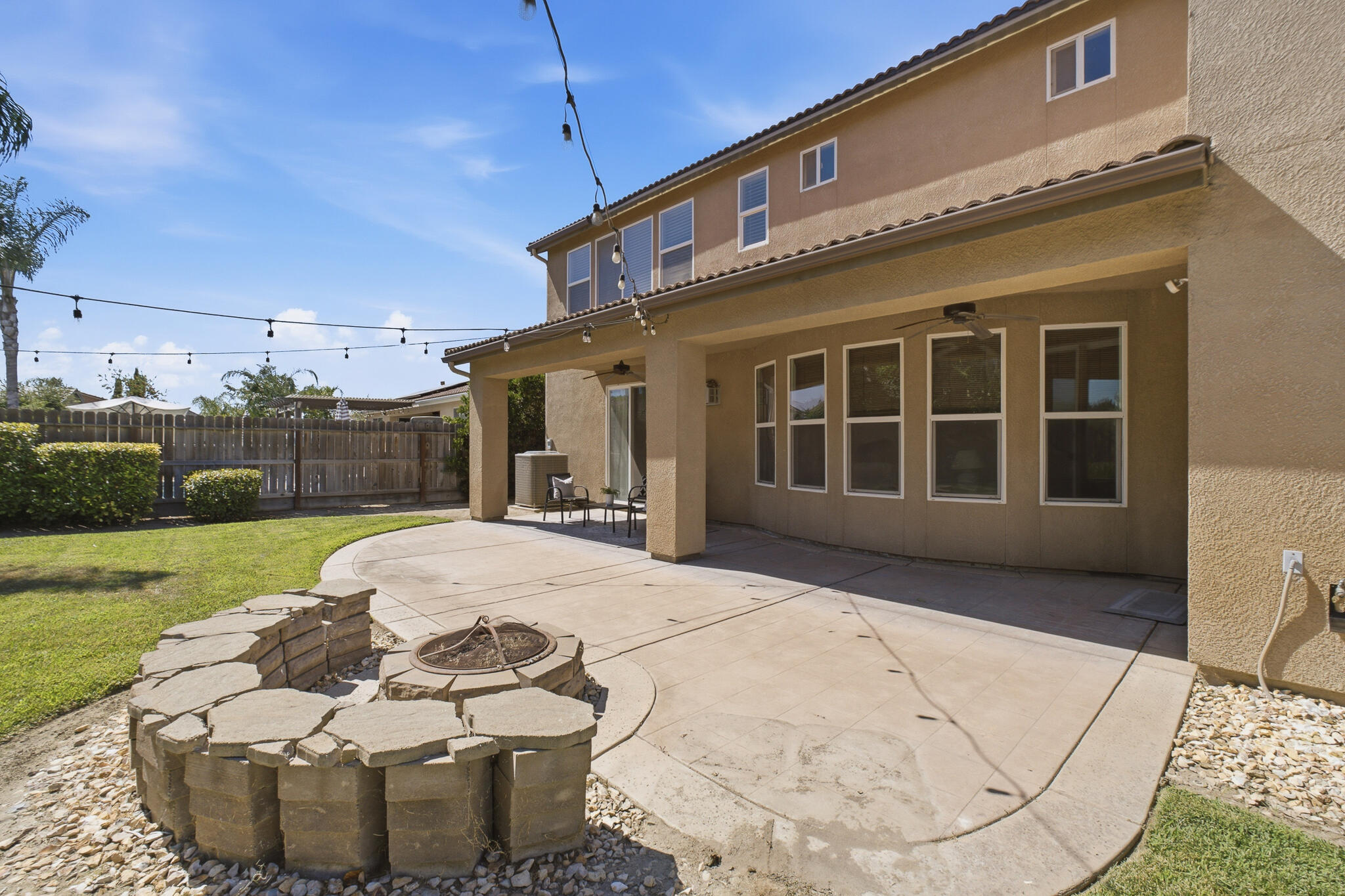 2931 W Cecil Ave, Visalia, CA 93291