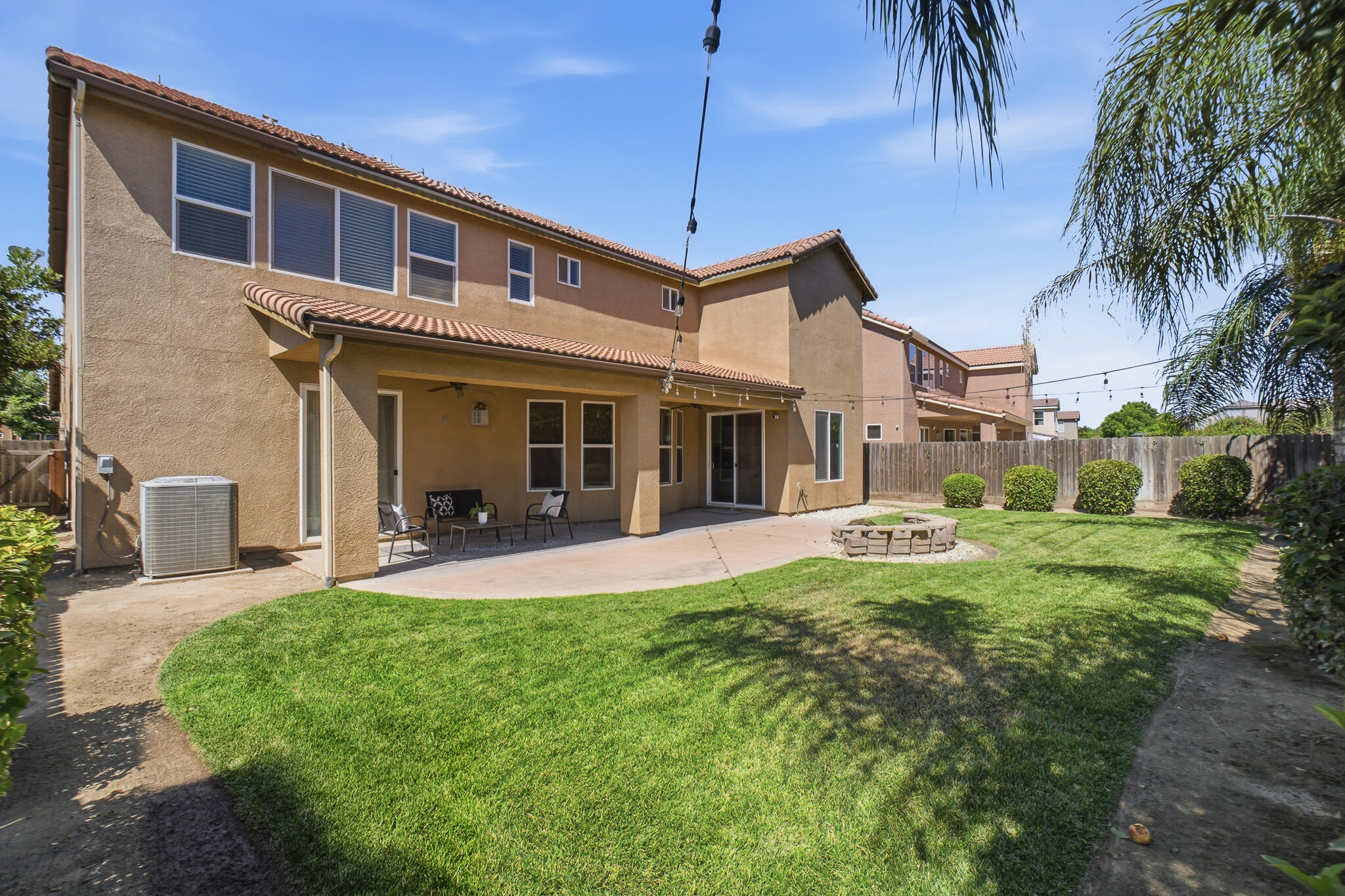 2931 W Cecil Ave, Visalia, CA 93291