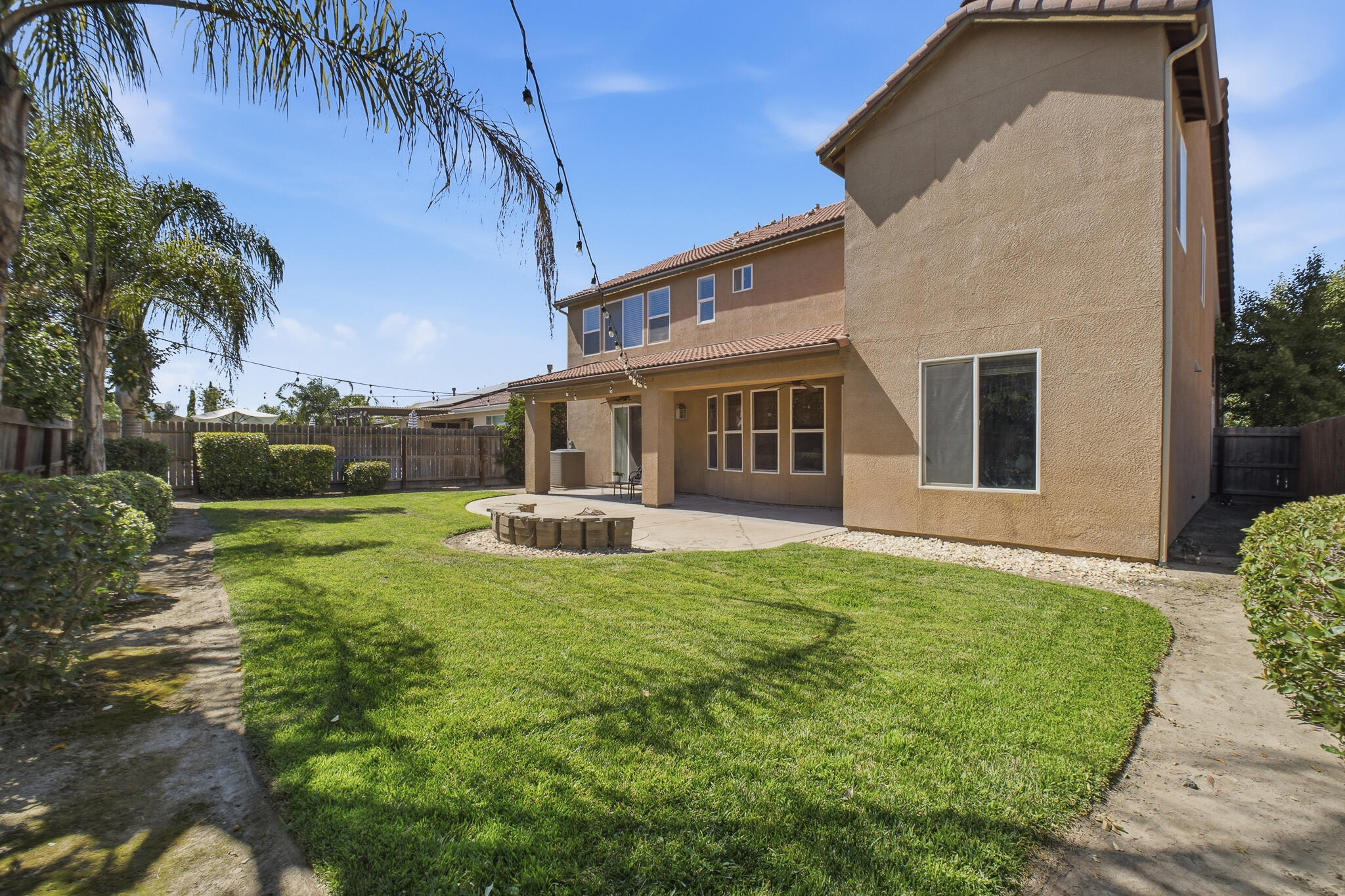 2931 W Cecil Ave, Visalia, CA 93291