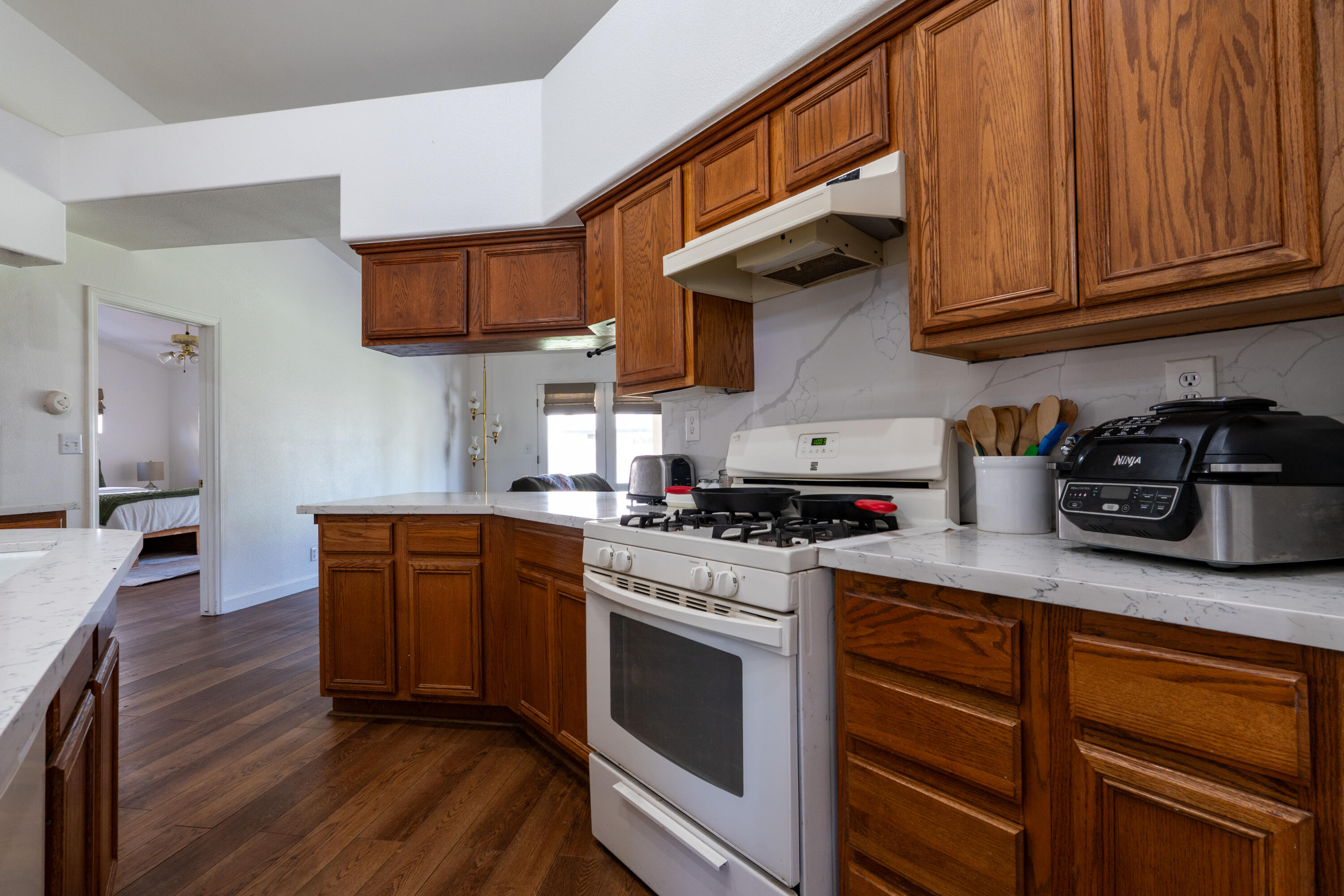 191 Orange St, Kingsburg, CA 93631