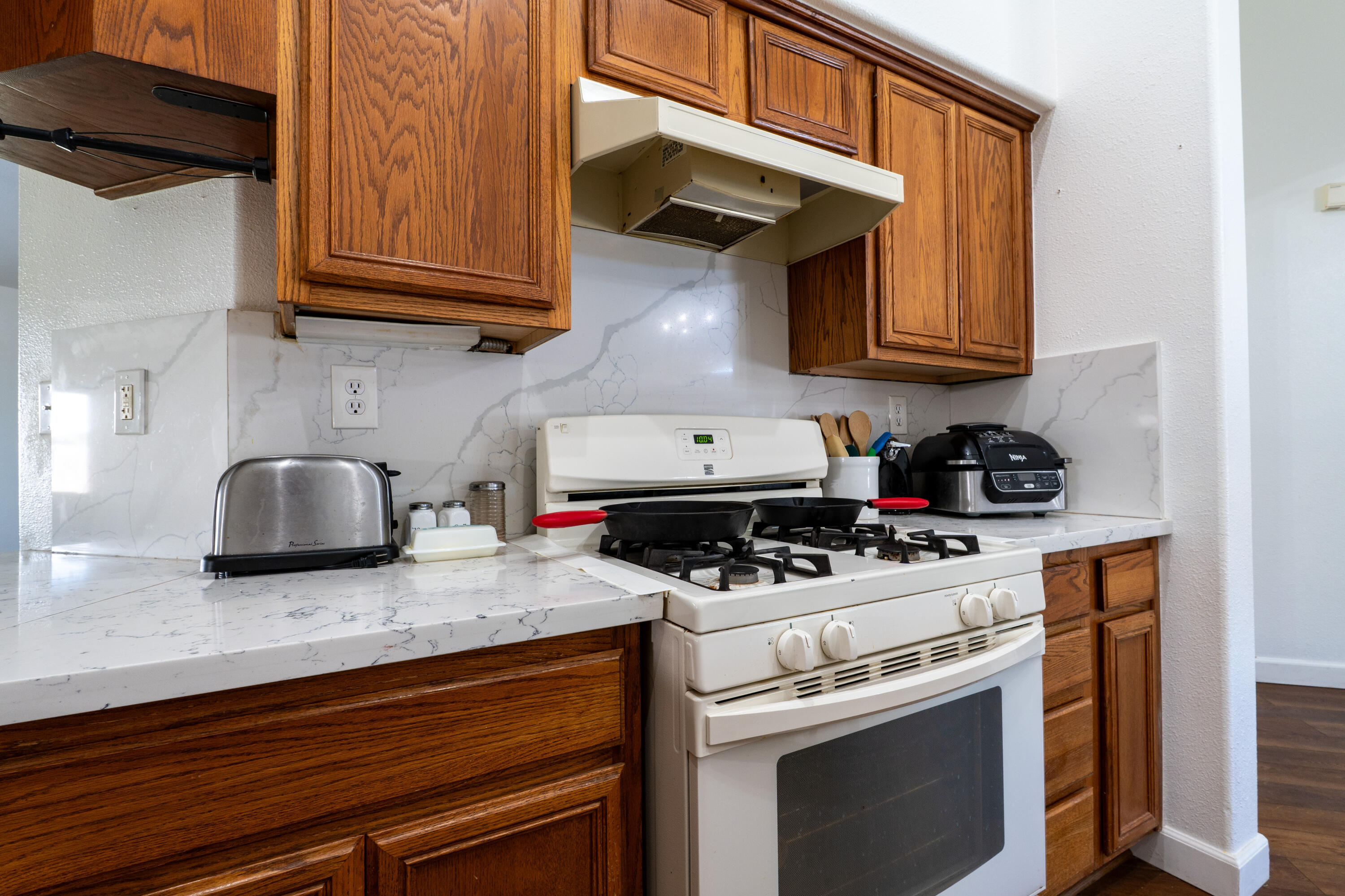 191 Orange St, Kingsburg, CA 93631