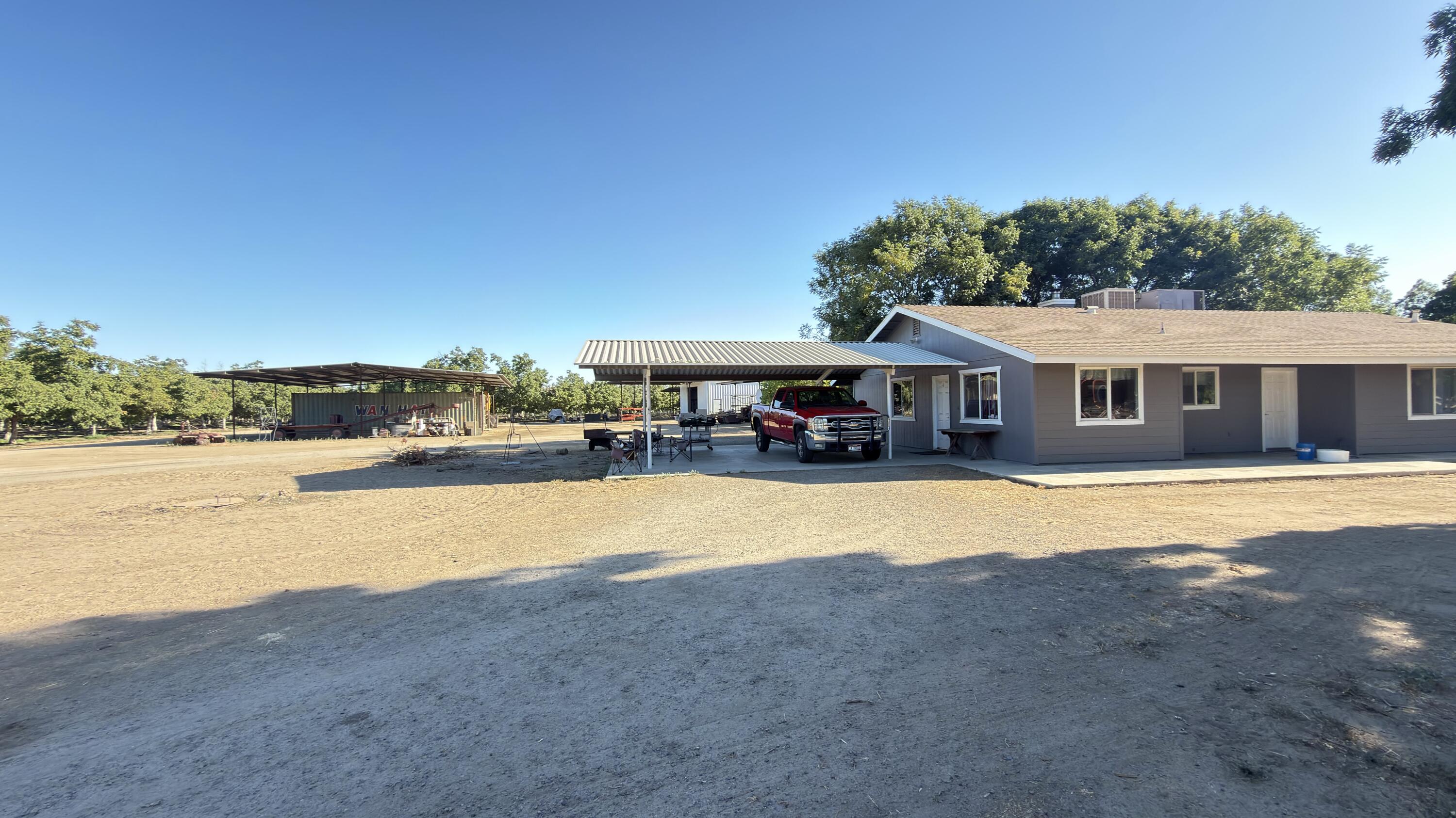 24246 Rd 168, Tulare, CA 93274