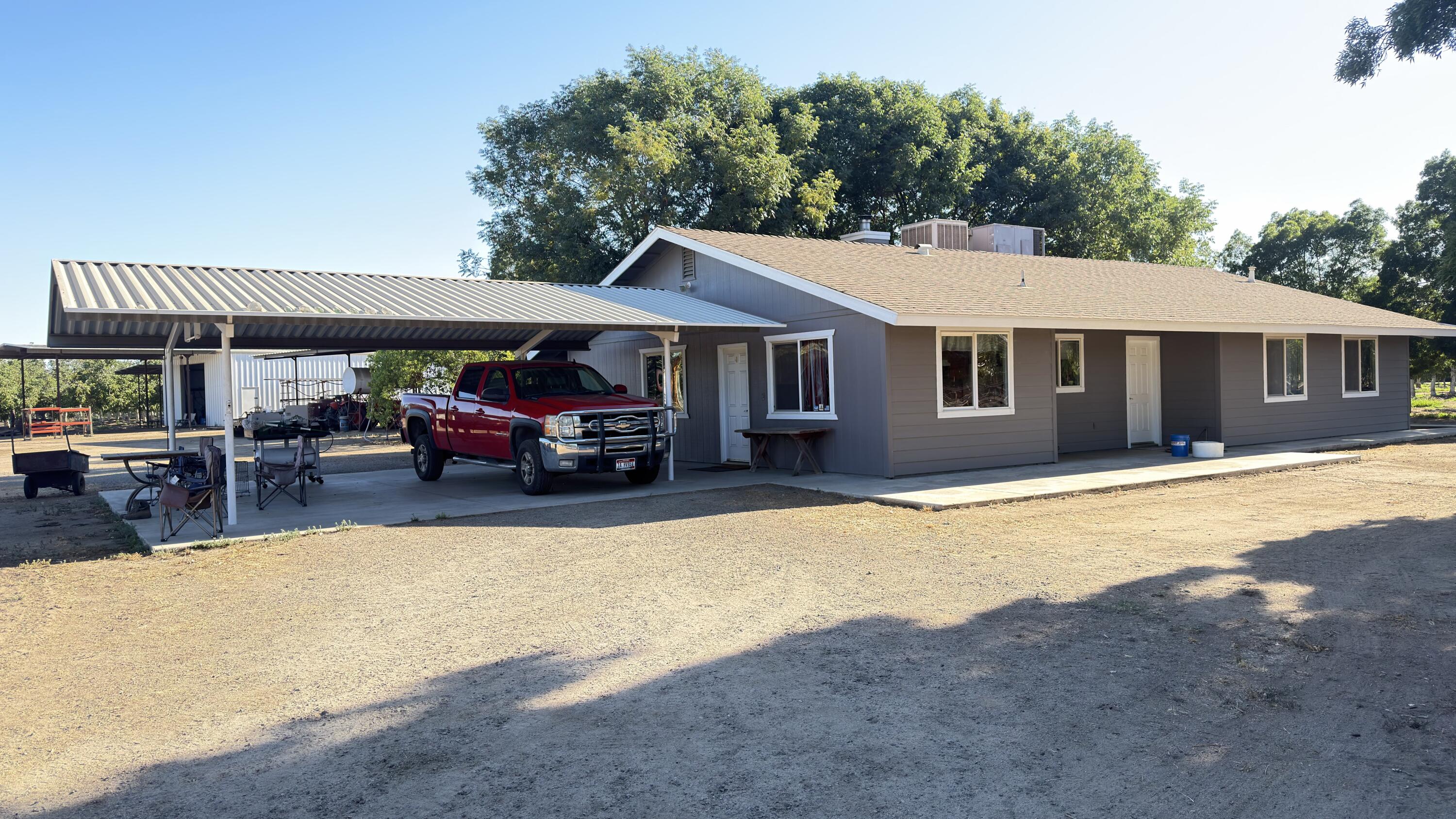 24246 Rd 168, Tulare, CA 93274