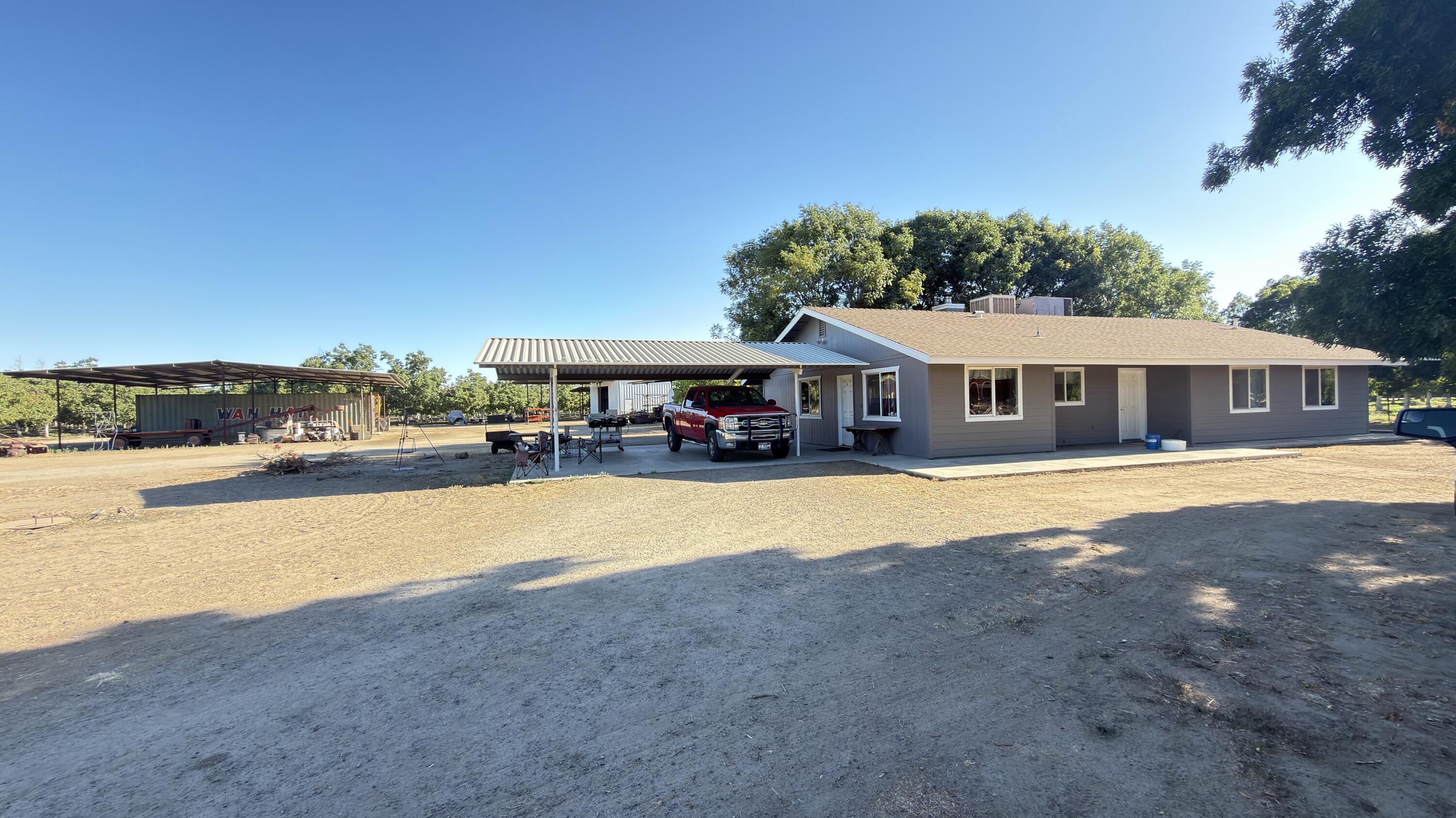 24246 Rd 168, Tulare, CA 93274