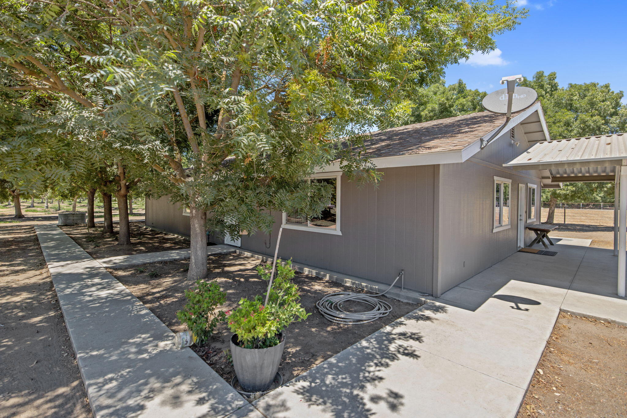 24246 Rd 168, Tulare, CA 93274