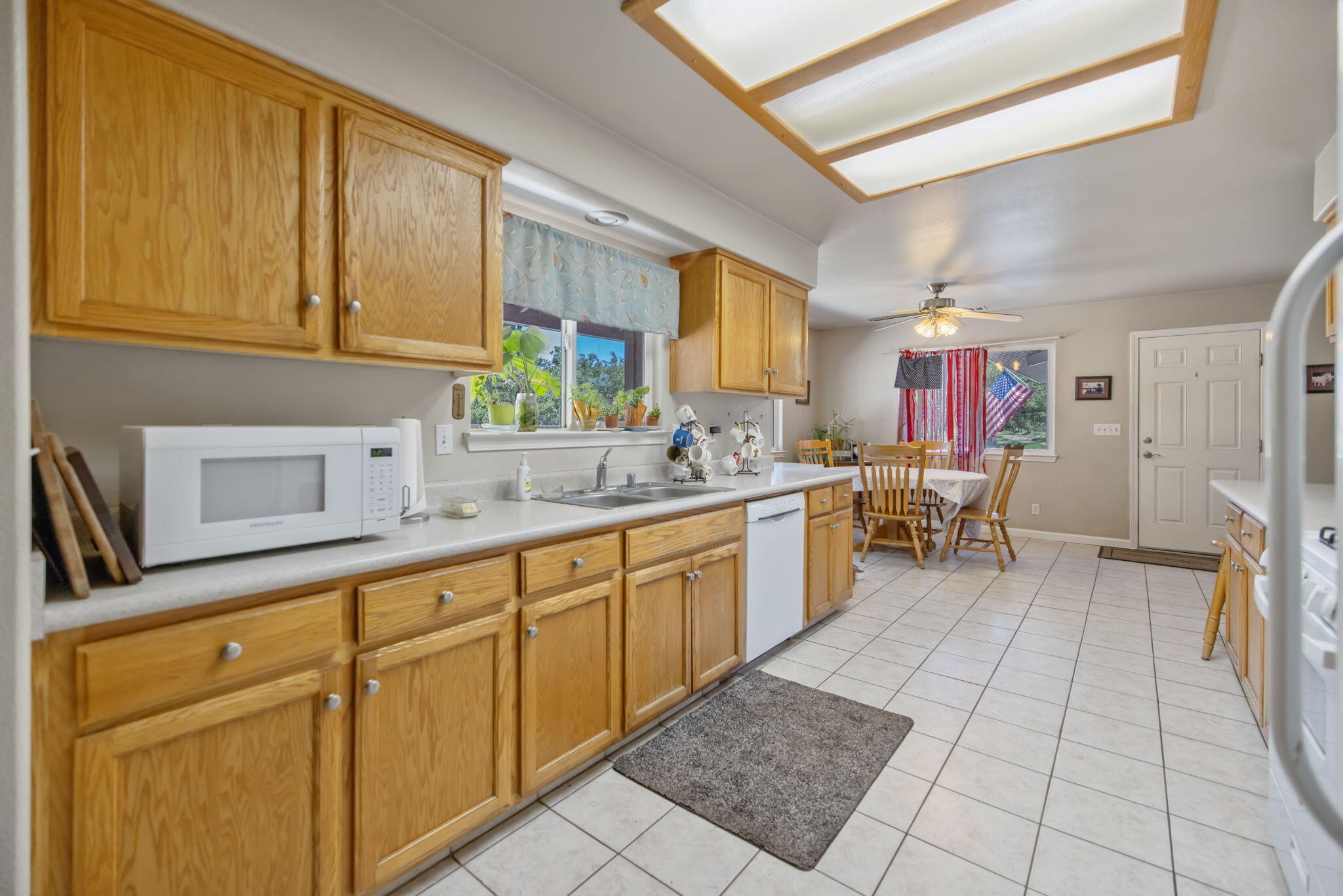 24246 Rd 168, Tulare, CA 93274