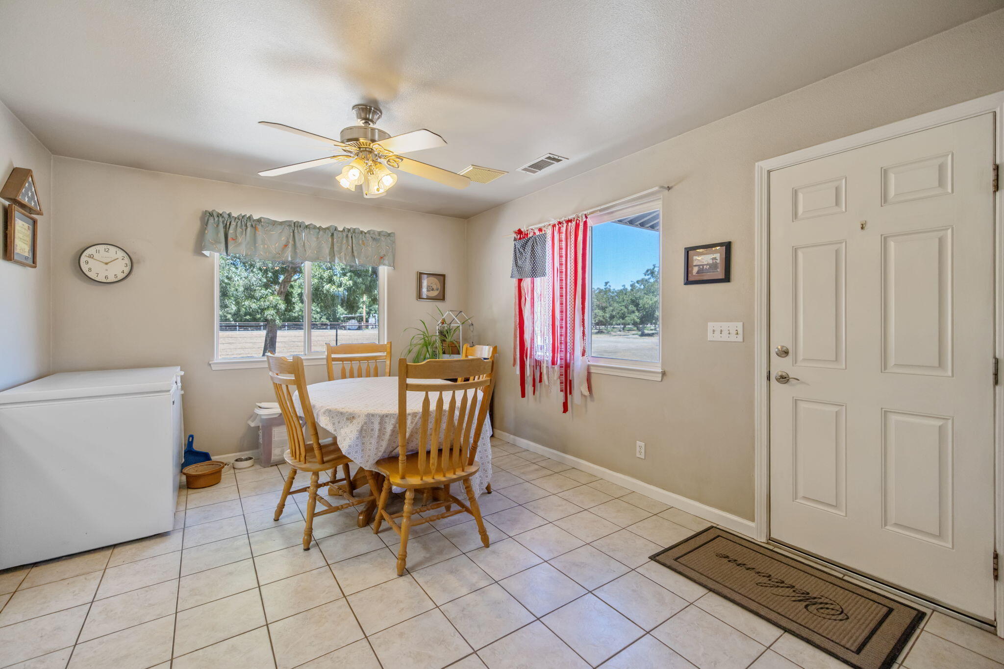 24246 Rd 168, Tulare, CA 93274