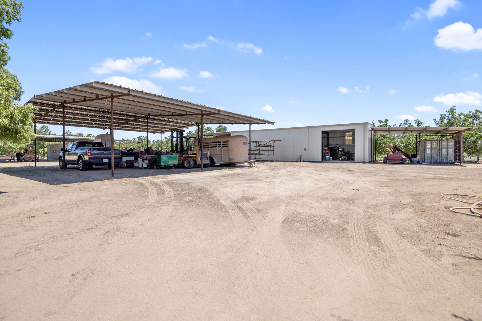 24246 Rd 168, Tulare, CA 93274