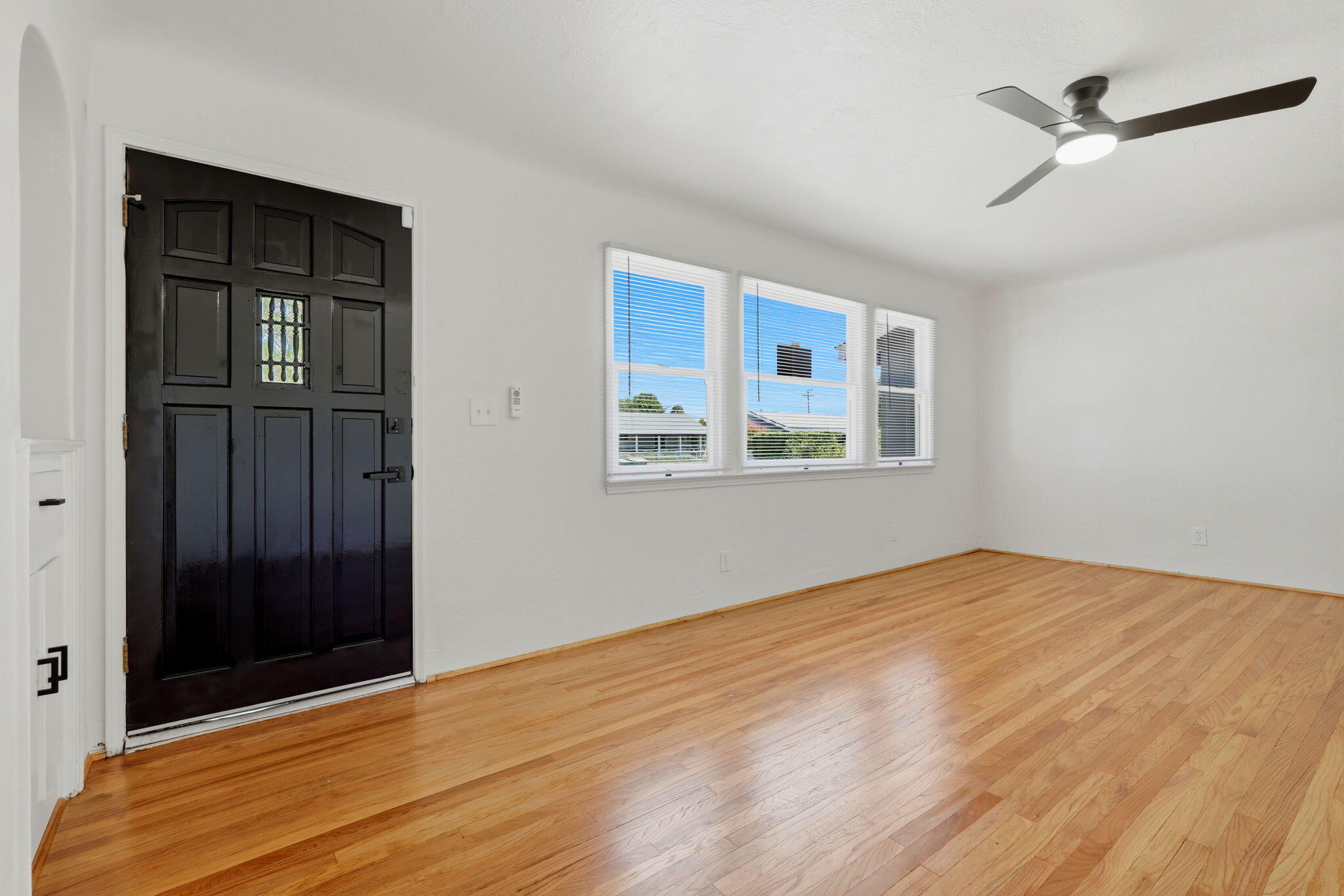 737 W Kanai Ave, Porterville, CA 93257