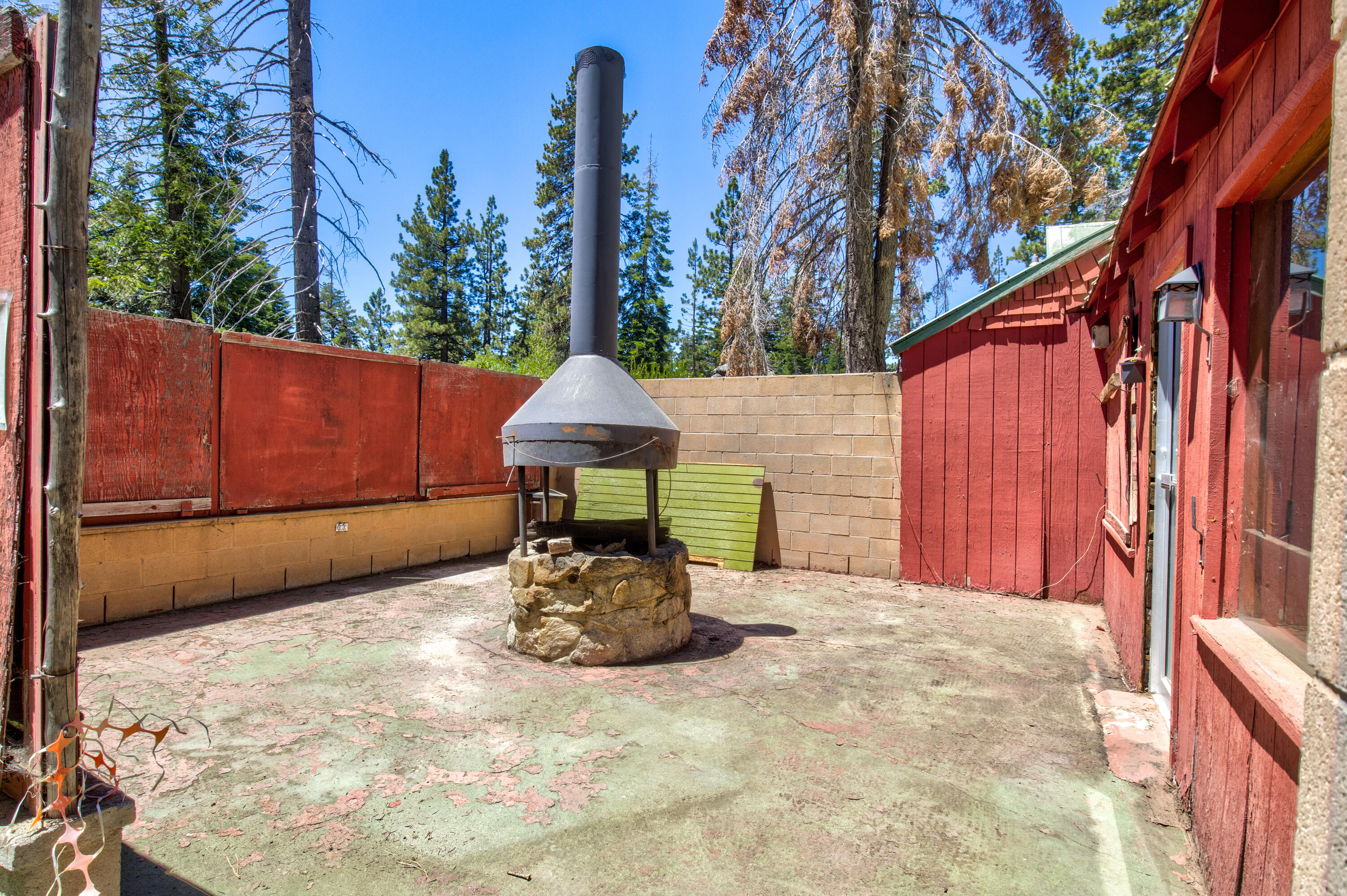61011 Cedar Crest Ln, Lakeshore, CA 93634
