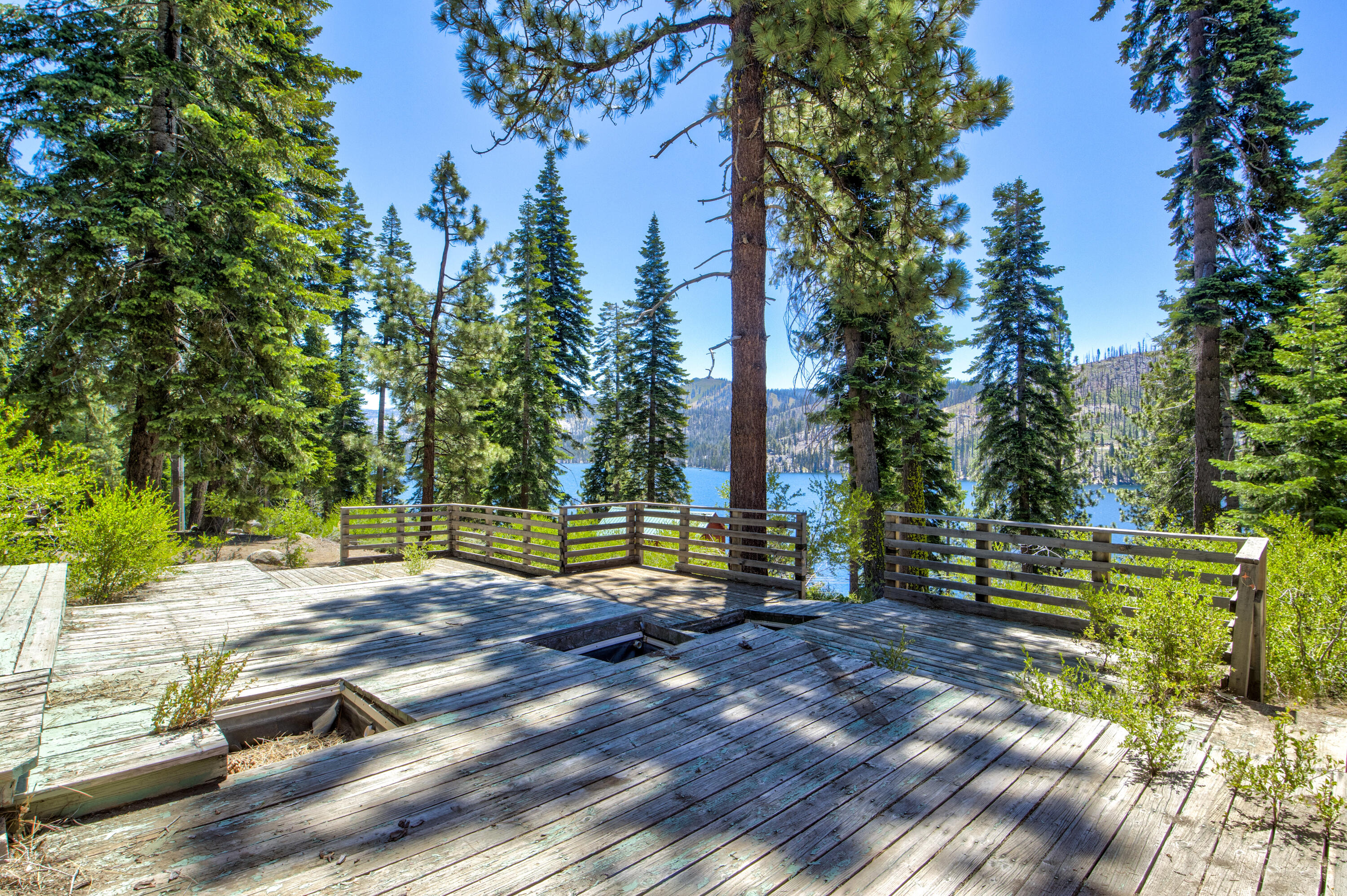 61011 Cedar Crest Ln, Lakeshore, CA 93634