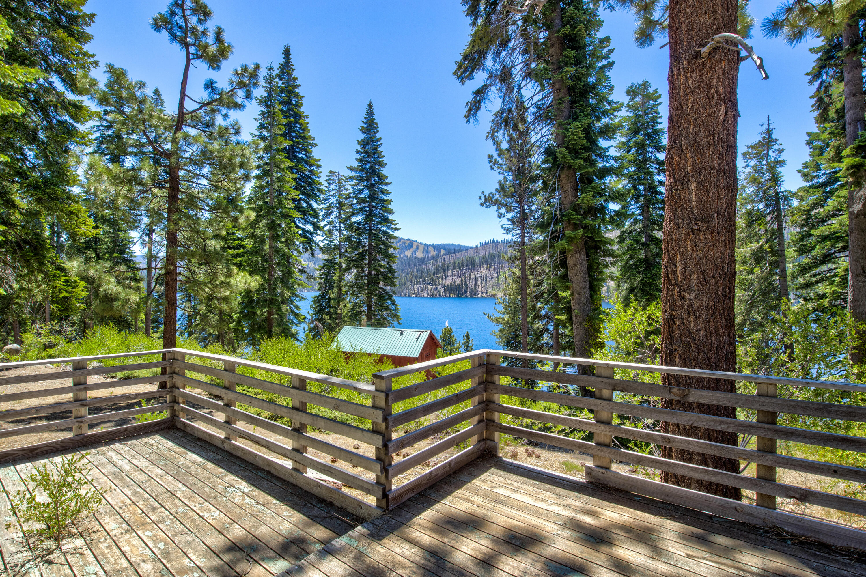 61011 Cedar Crest Ln, Lakeshore, CA 93634