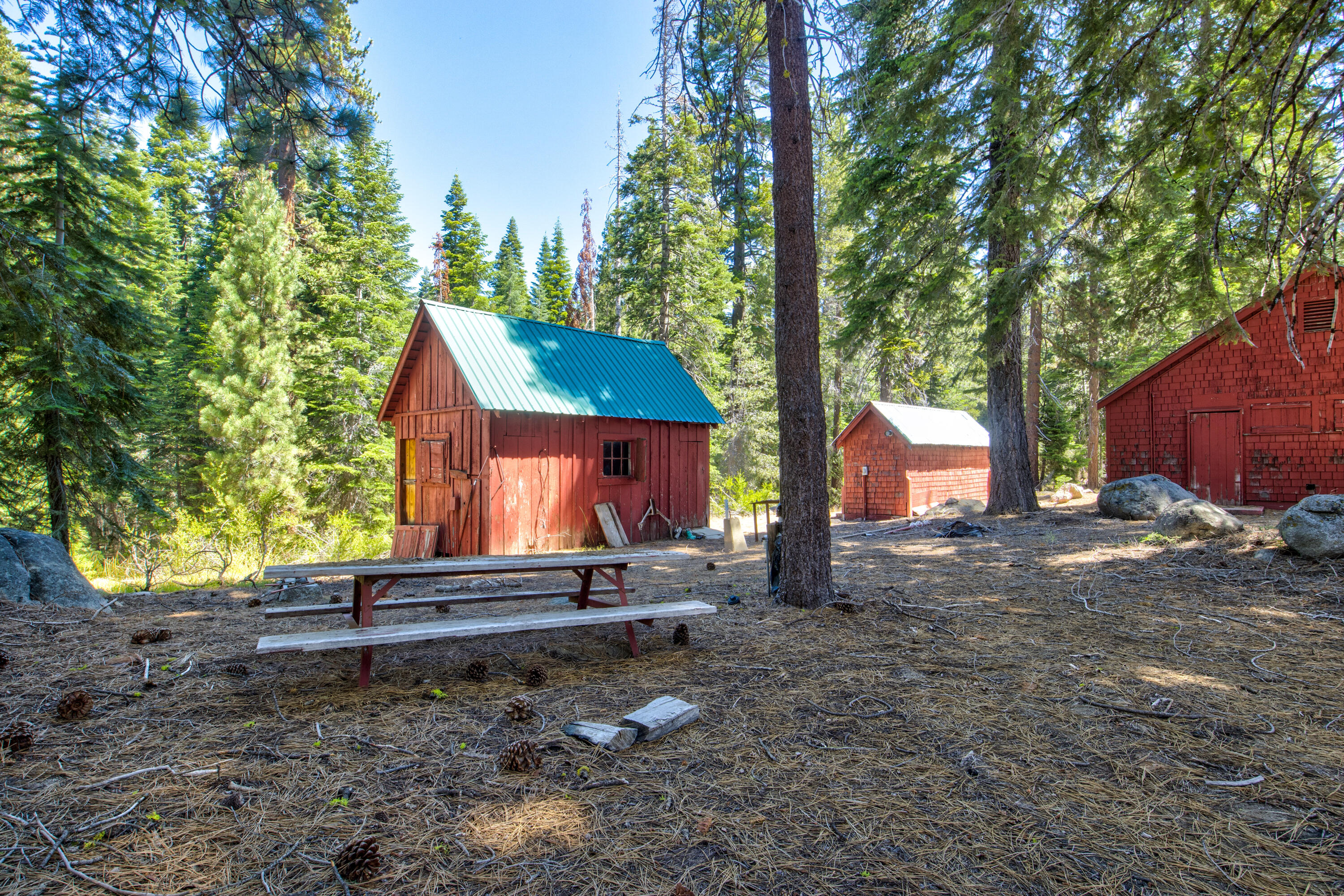 61011 Cedar Crest Ln, Lakeshore, CA 93634