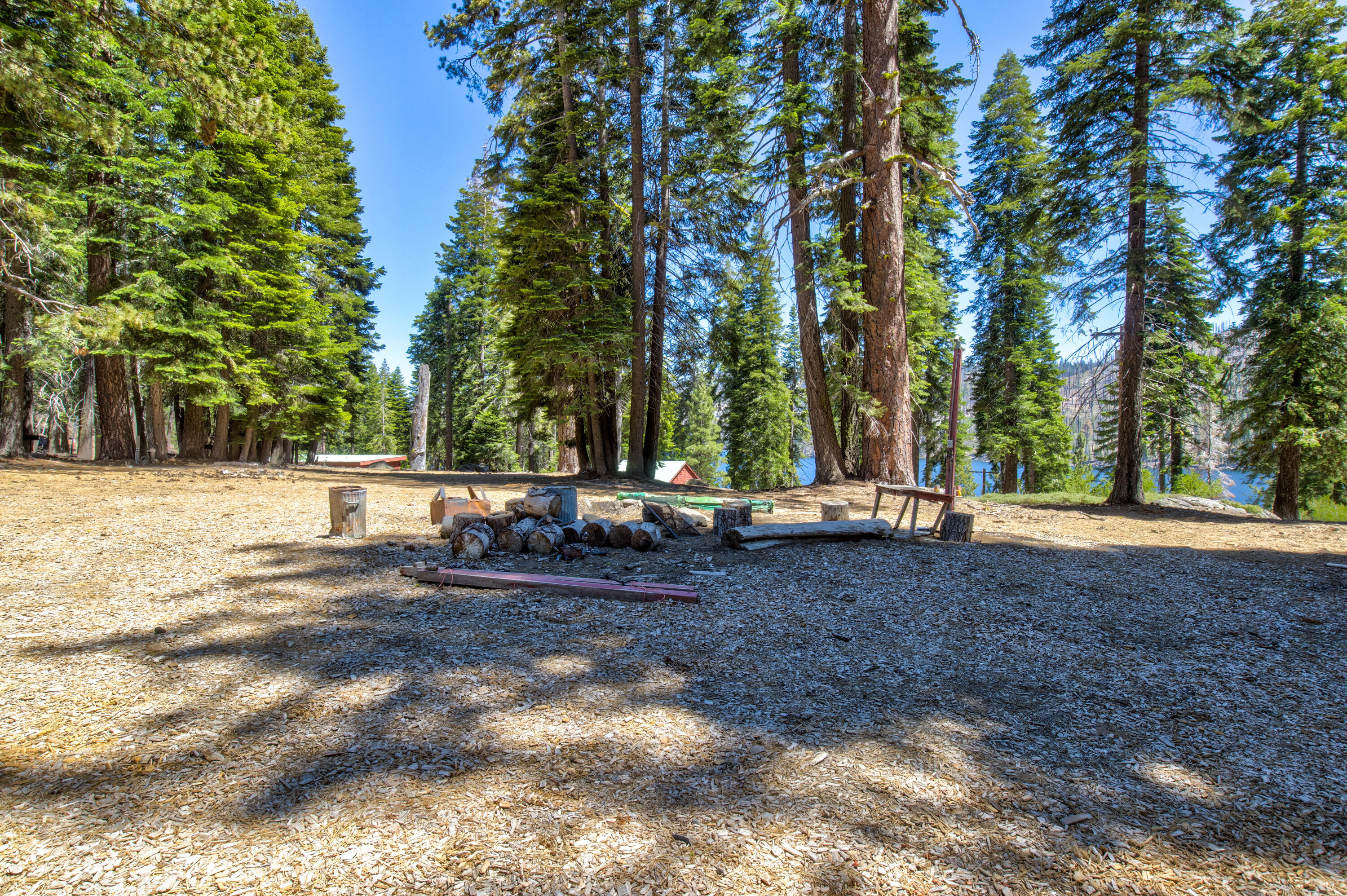 61011 Cedar Crest Ln, Lakeshore, CA 93634