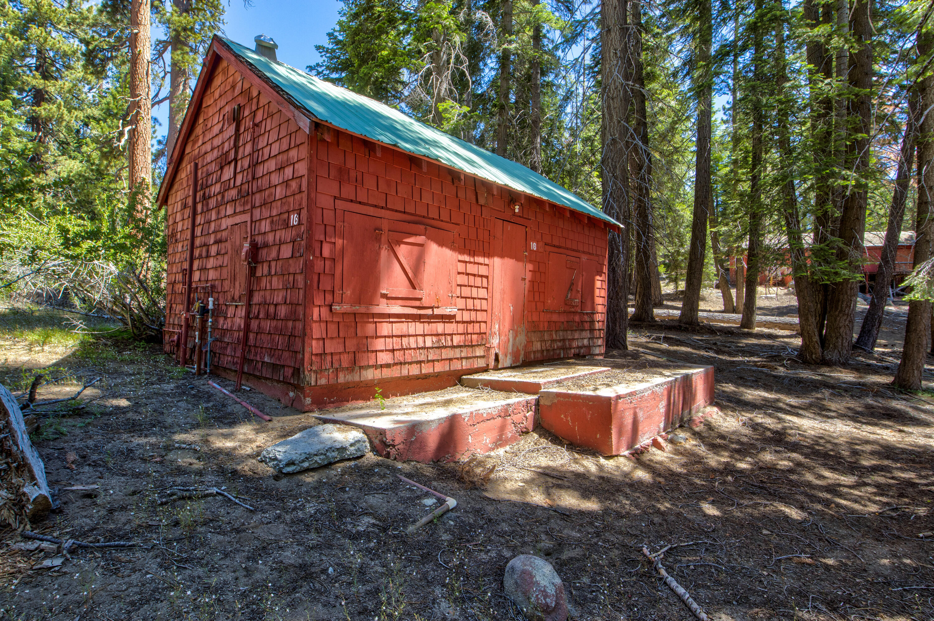 61011 Cedar Crest Ln, Lakeshore, CA 93634