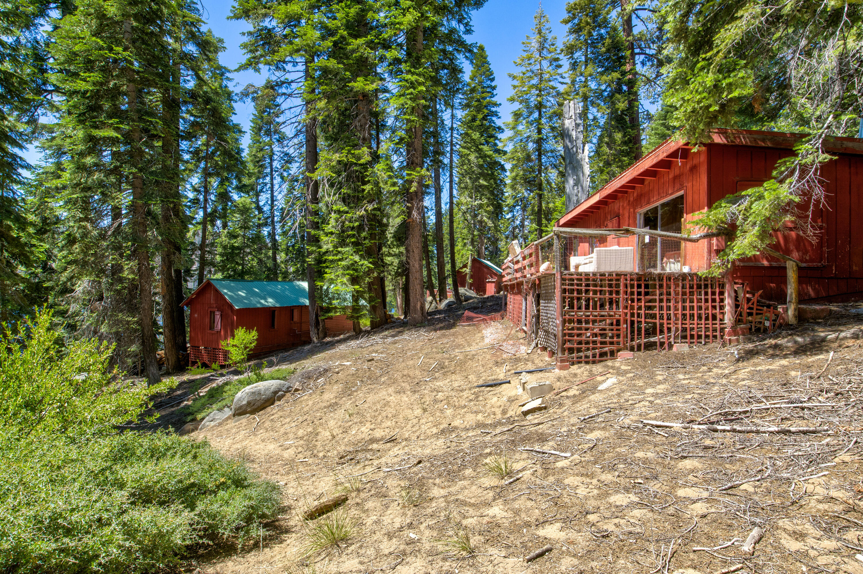 61011 Cedar Crest Ln, Lakeshore, CA 93634