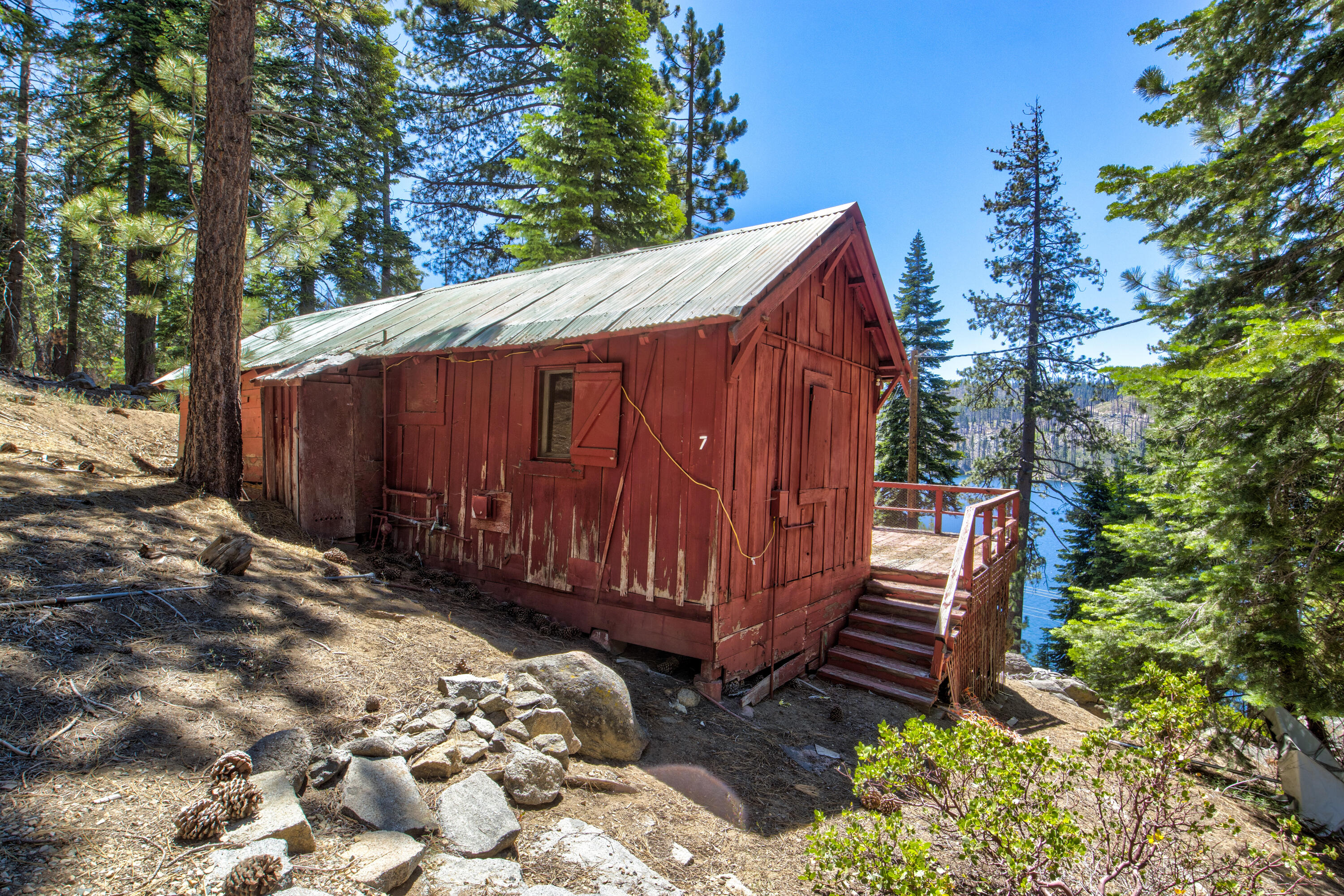 61011 Cedar Crest Ln, Lakeshore, CA 93634