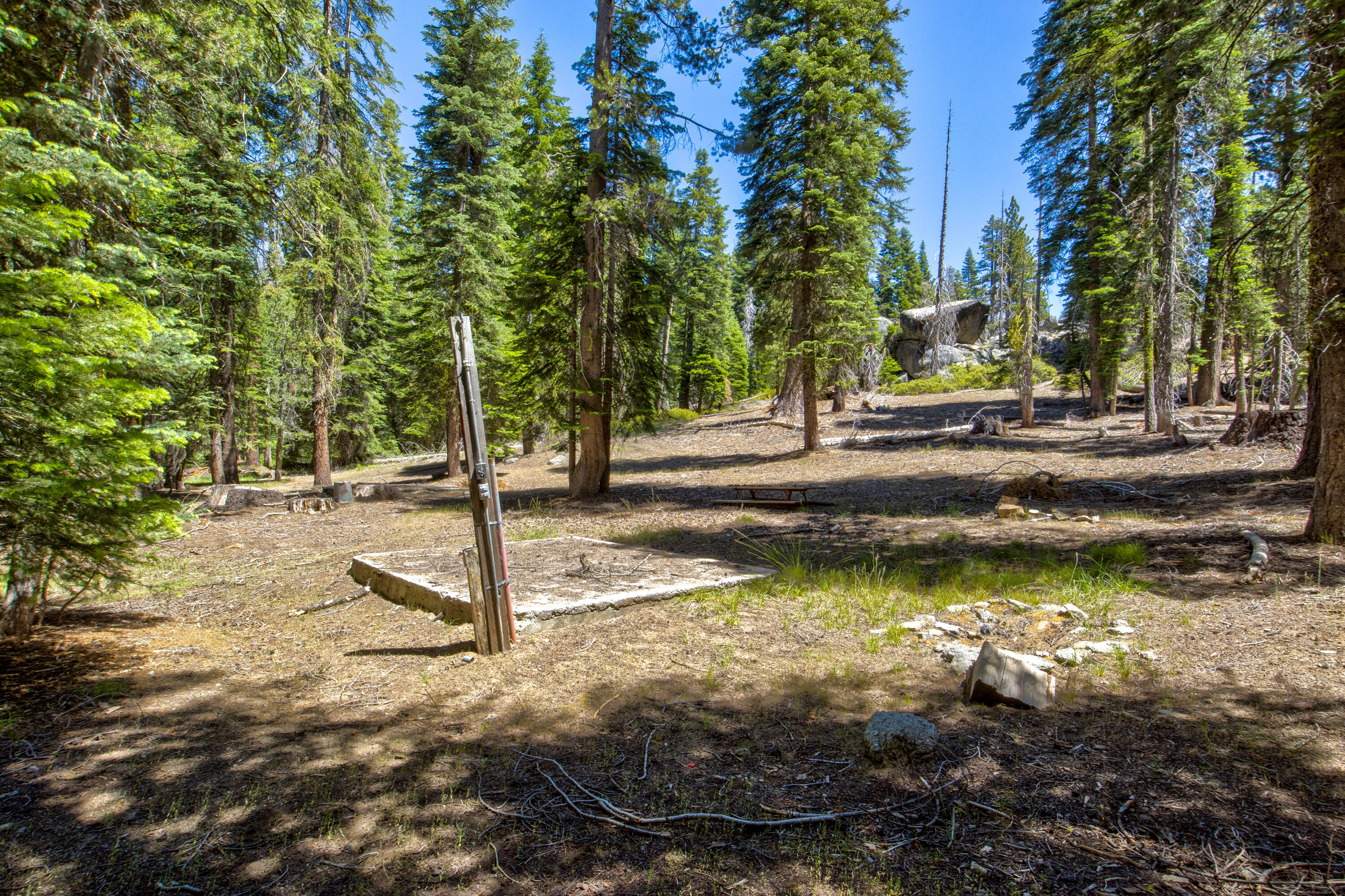 61011 Cedar Crest Ln, Lakeshore, CA 93634