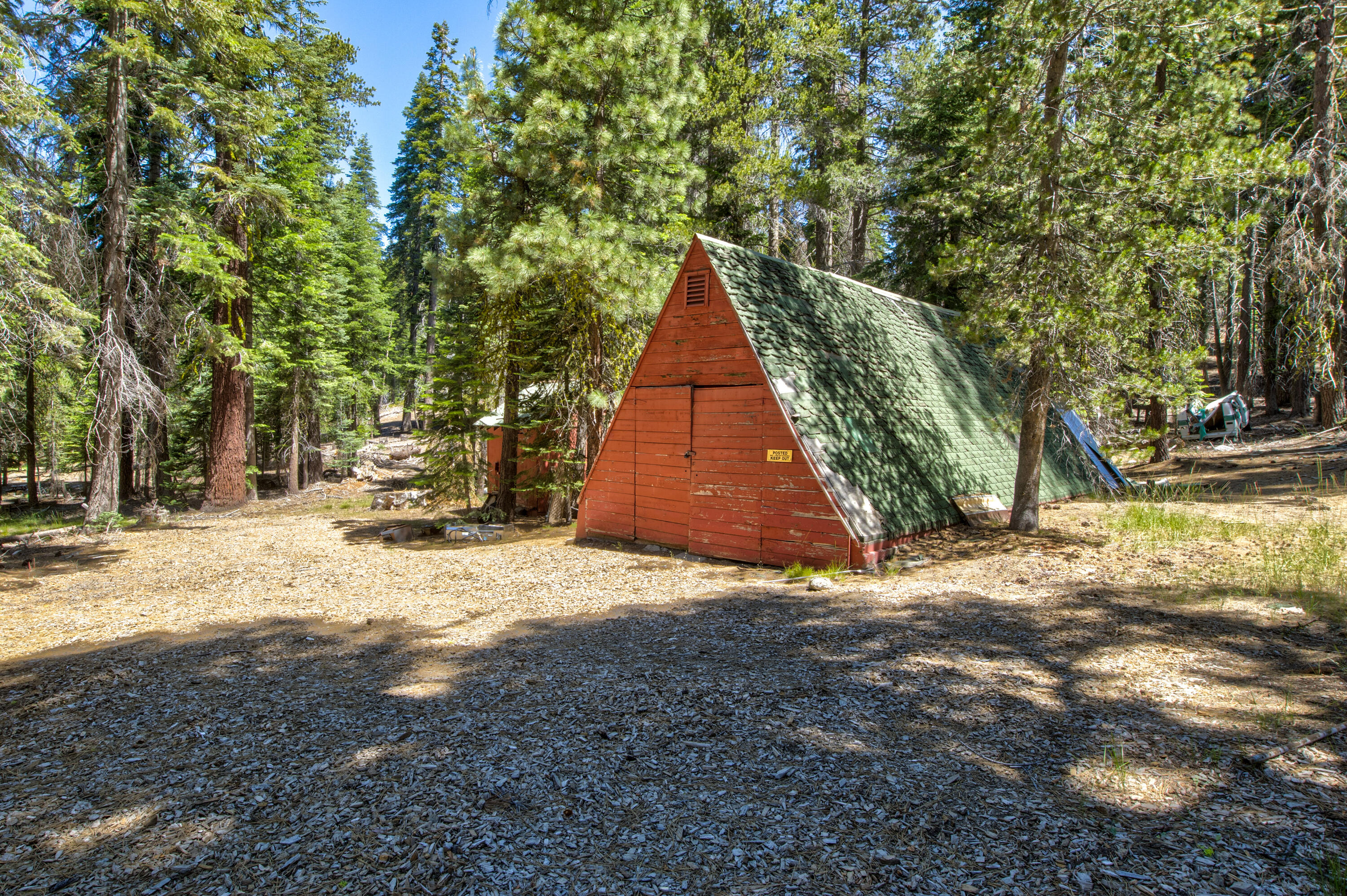 61011 Cedar Crest Ln, Lakeshore, CA 93634