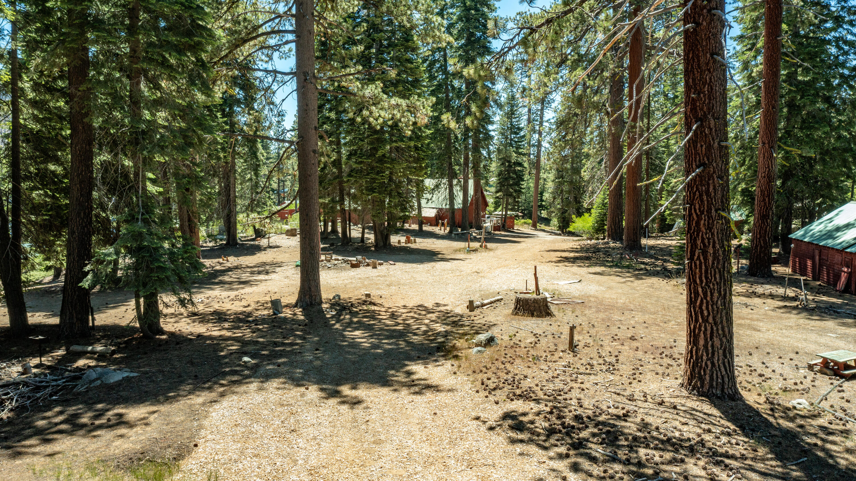 61011 Cedar Crest Ln, Lakeshore, CA 93634
