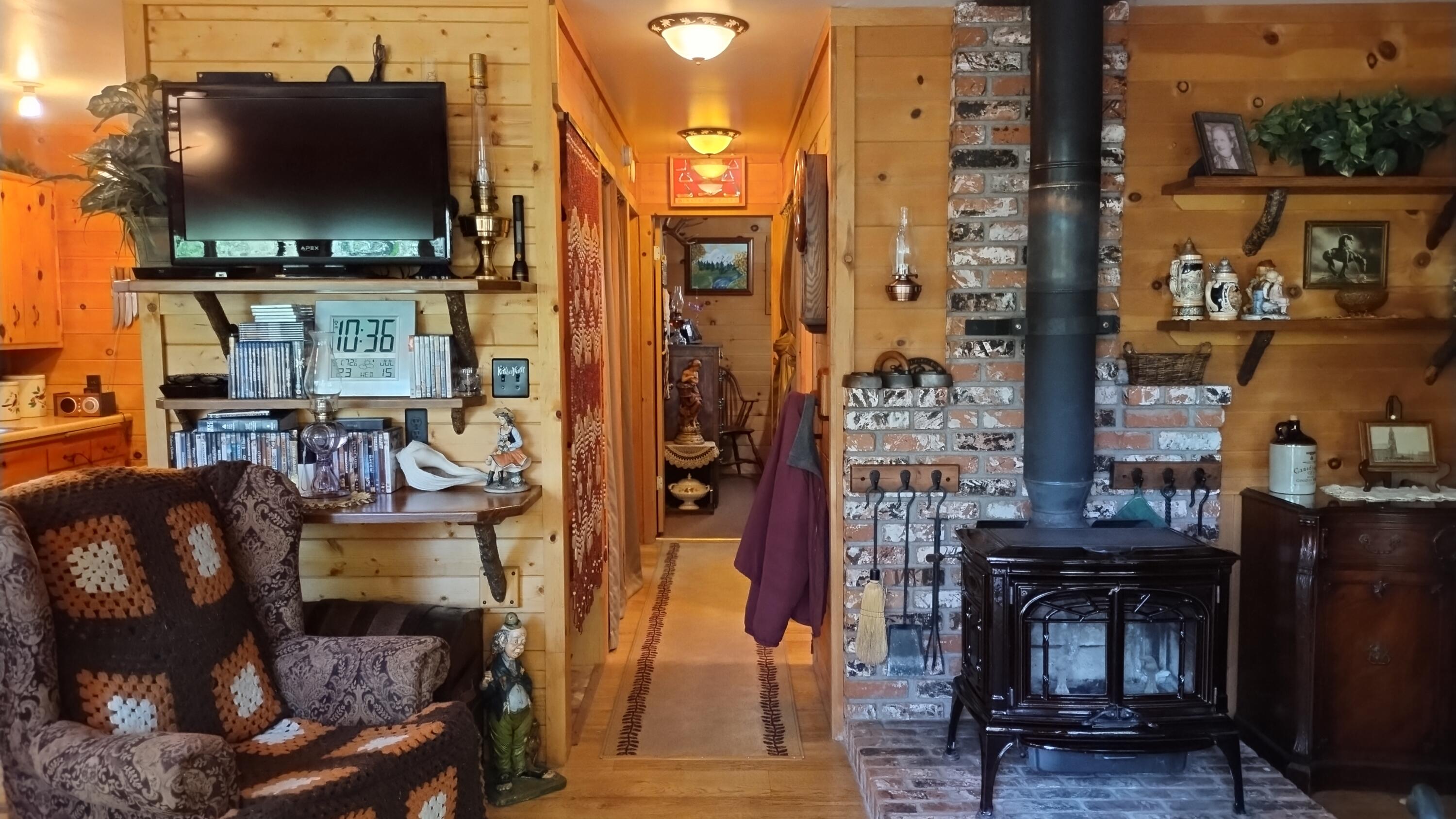 1271 Wy Ct, Camp Nelson, CA 93265