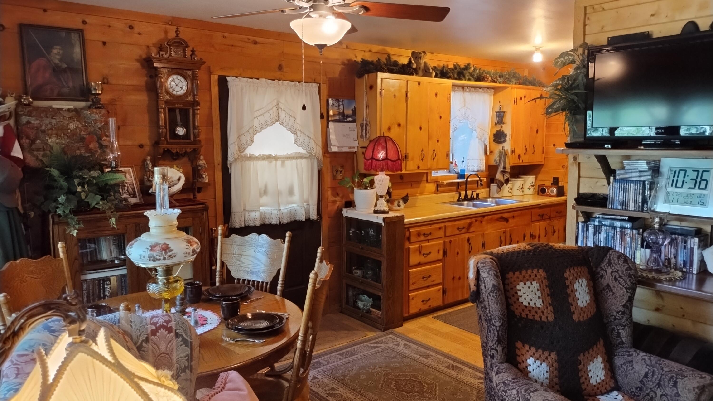 1271 Wy Ct, Camp Nelson, CA 93265