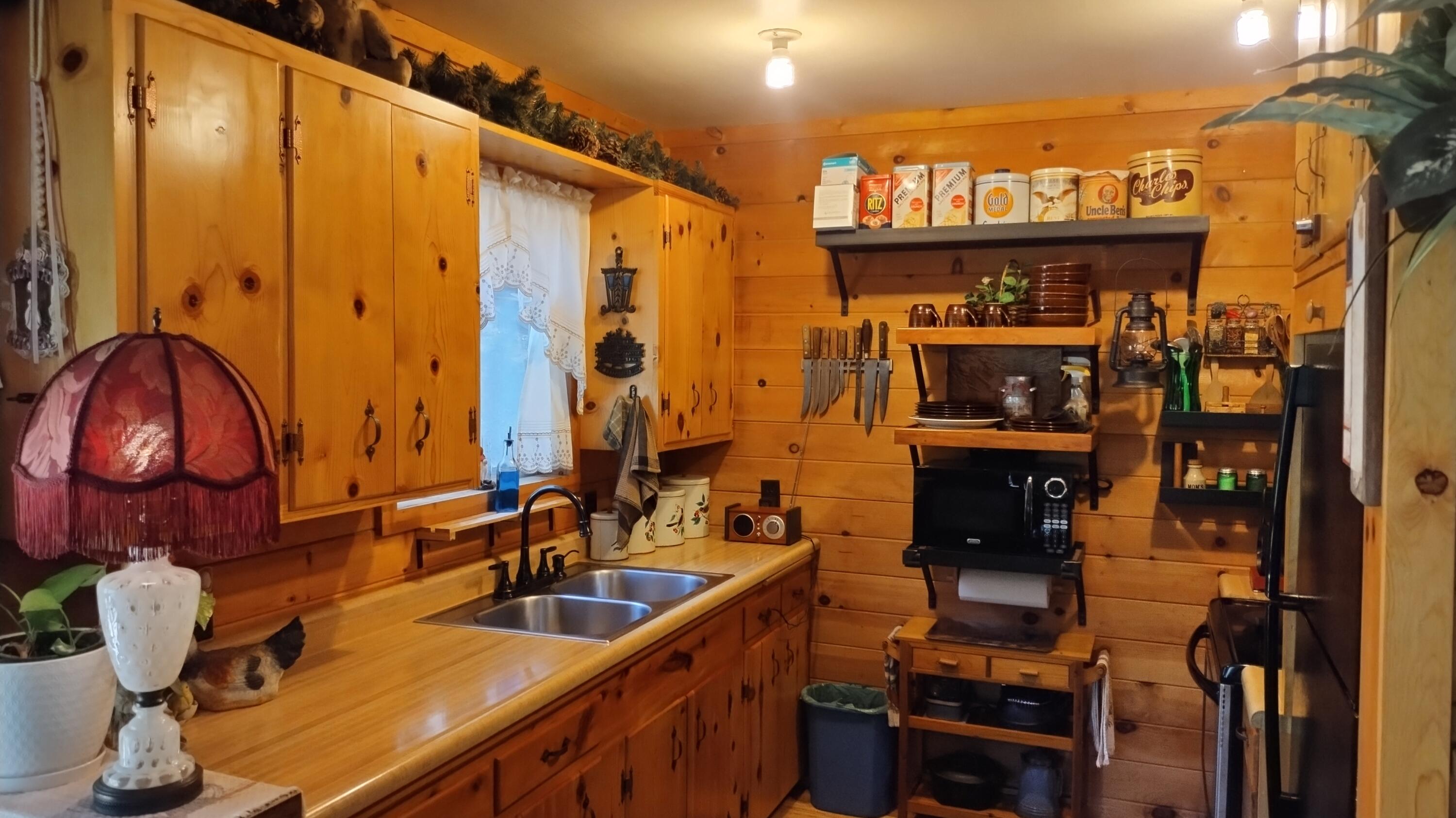 1271 Wy Ct, Camp Nelson, CA 93265