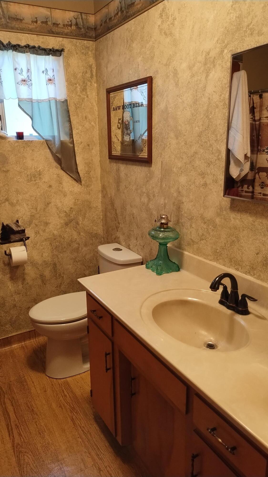 1271 Wy Ct, Camp Nelson, CA 93265