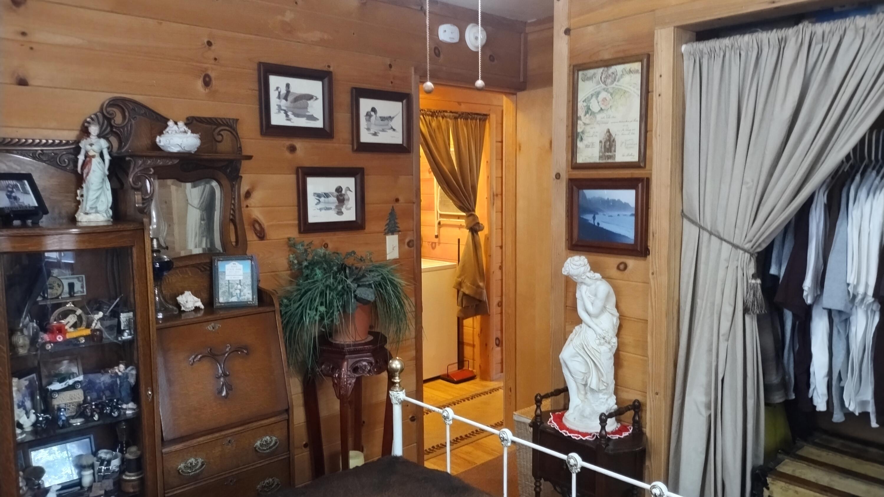 1271 Wy Ct, Camp Nelson, CA 93265
