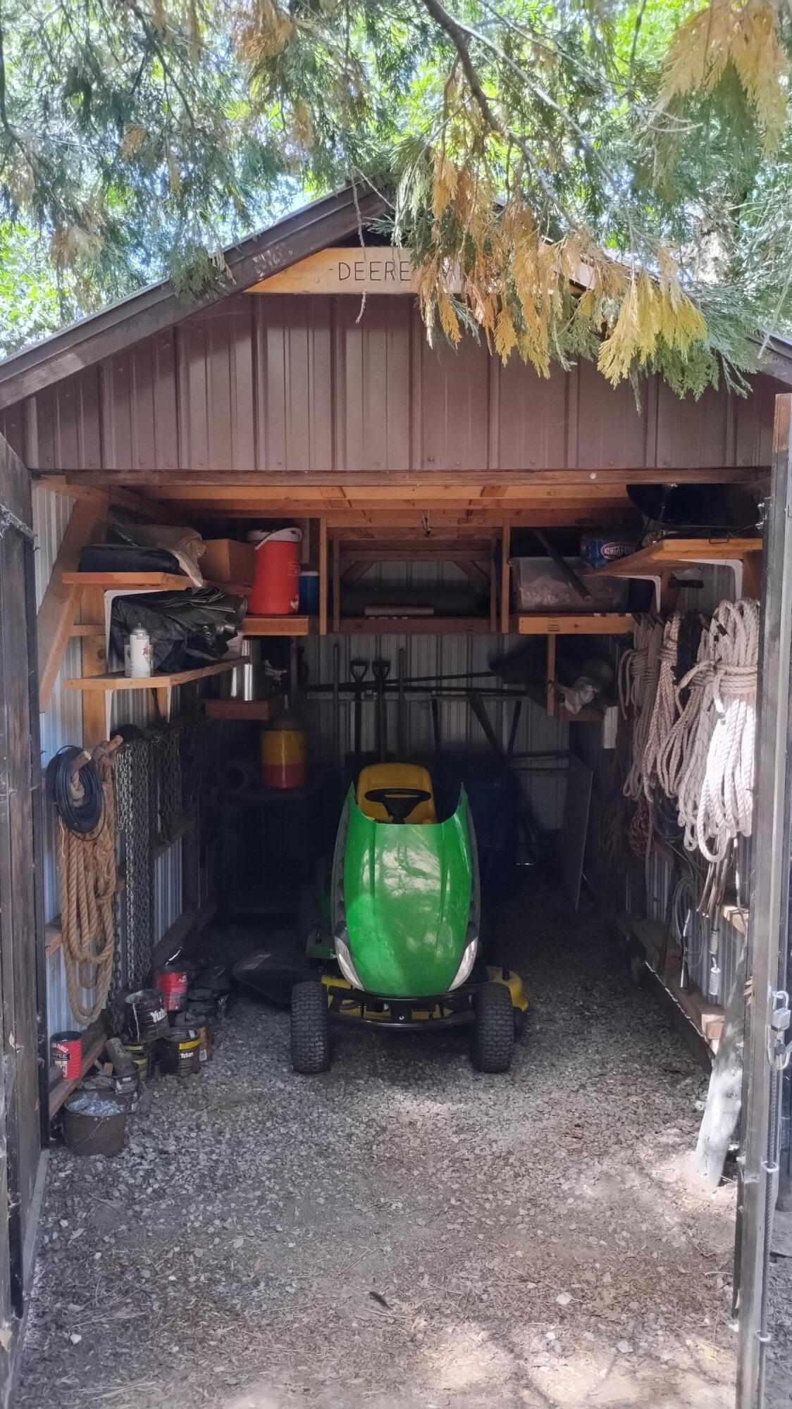 1271 Wy Ct, Camp Nelson, CA 93265